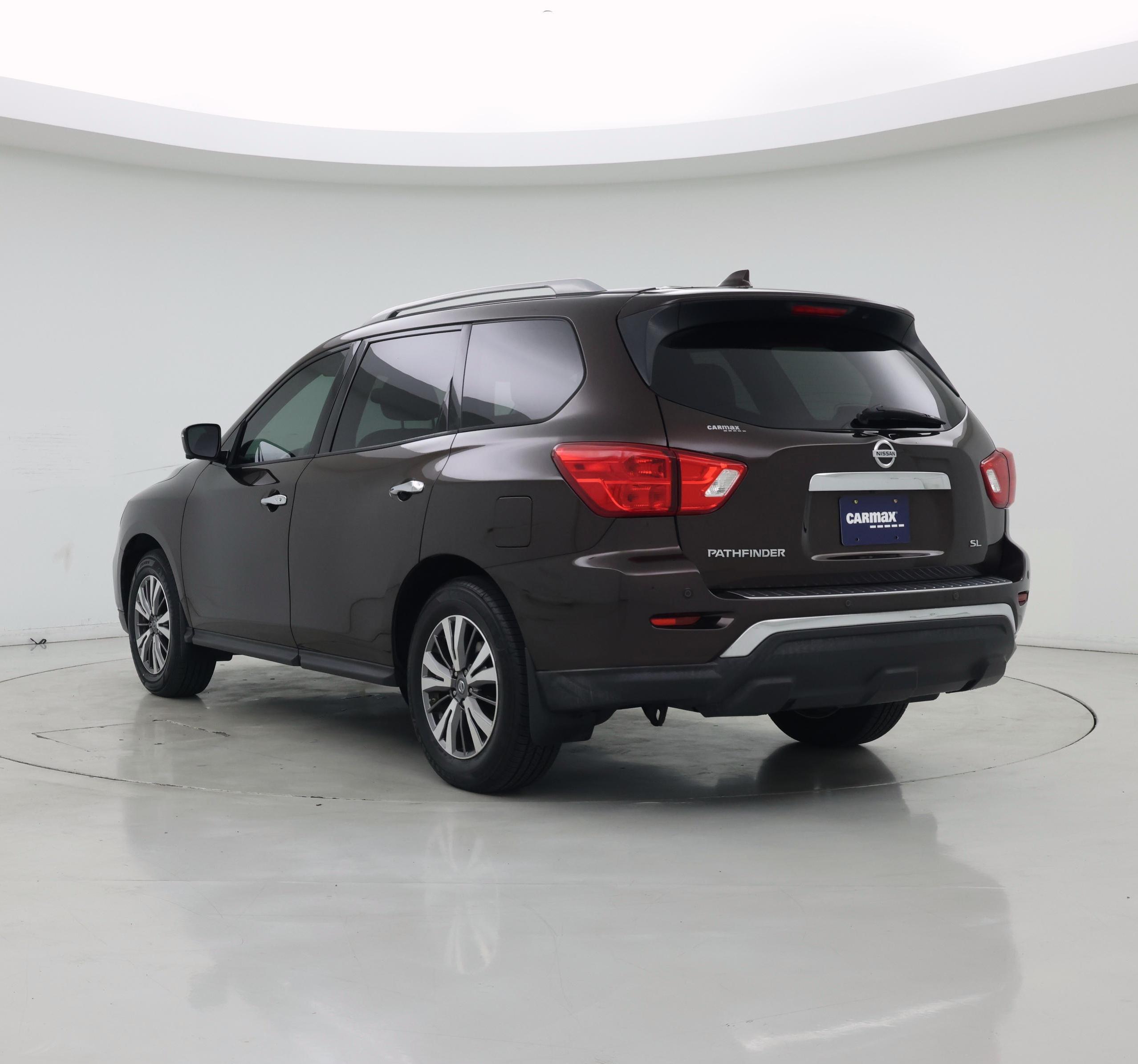 Thumbnail: 2019 Nissan Pathfinder - 2