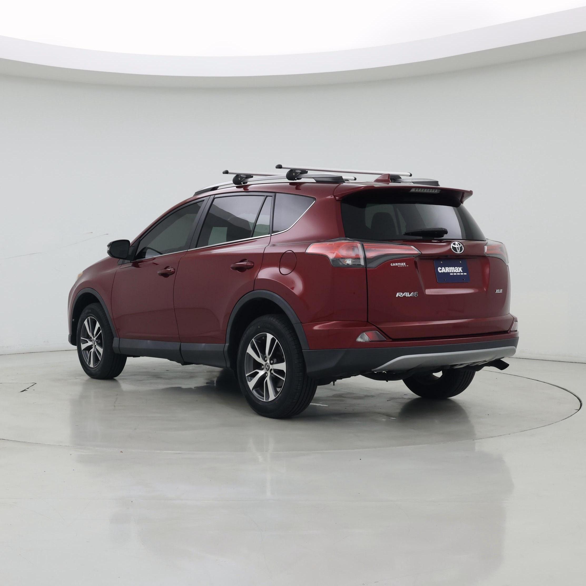 Thumbnail: 2018 Toyota RAV4 - 2