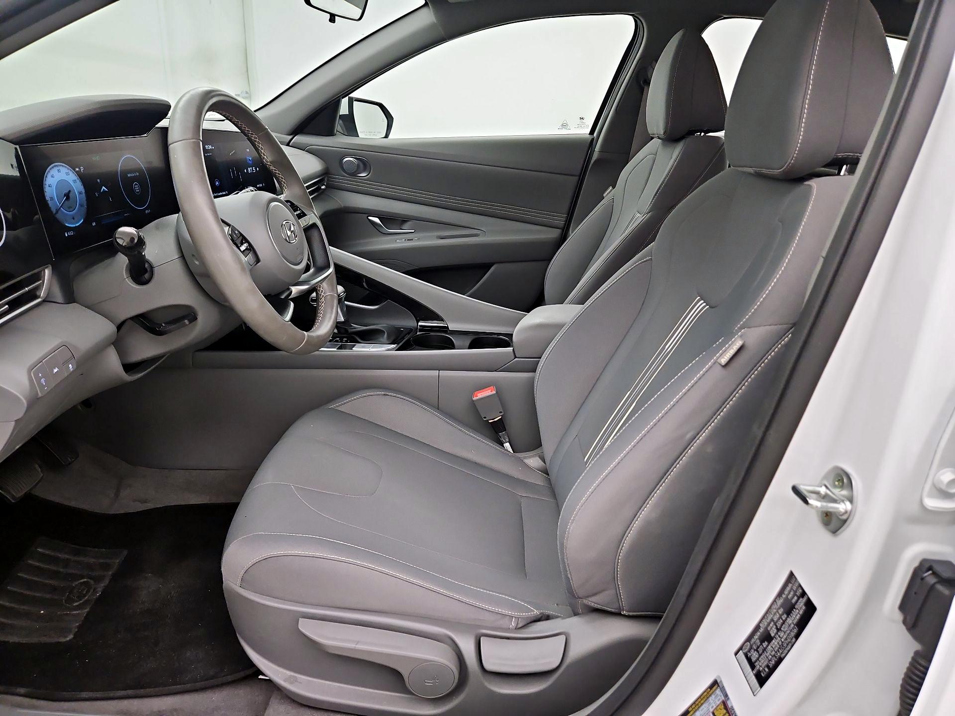 Thumbnail: 2023 Hyundai Elantra - 11