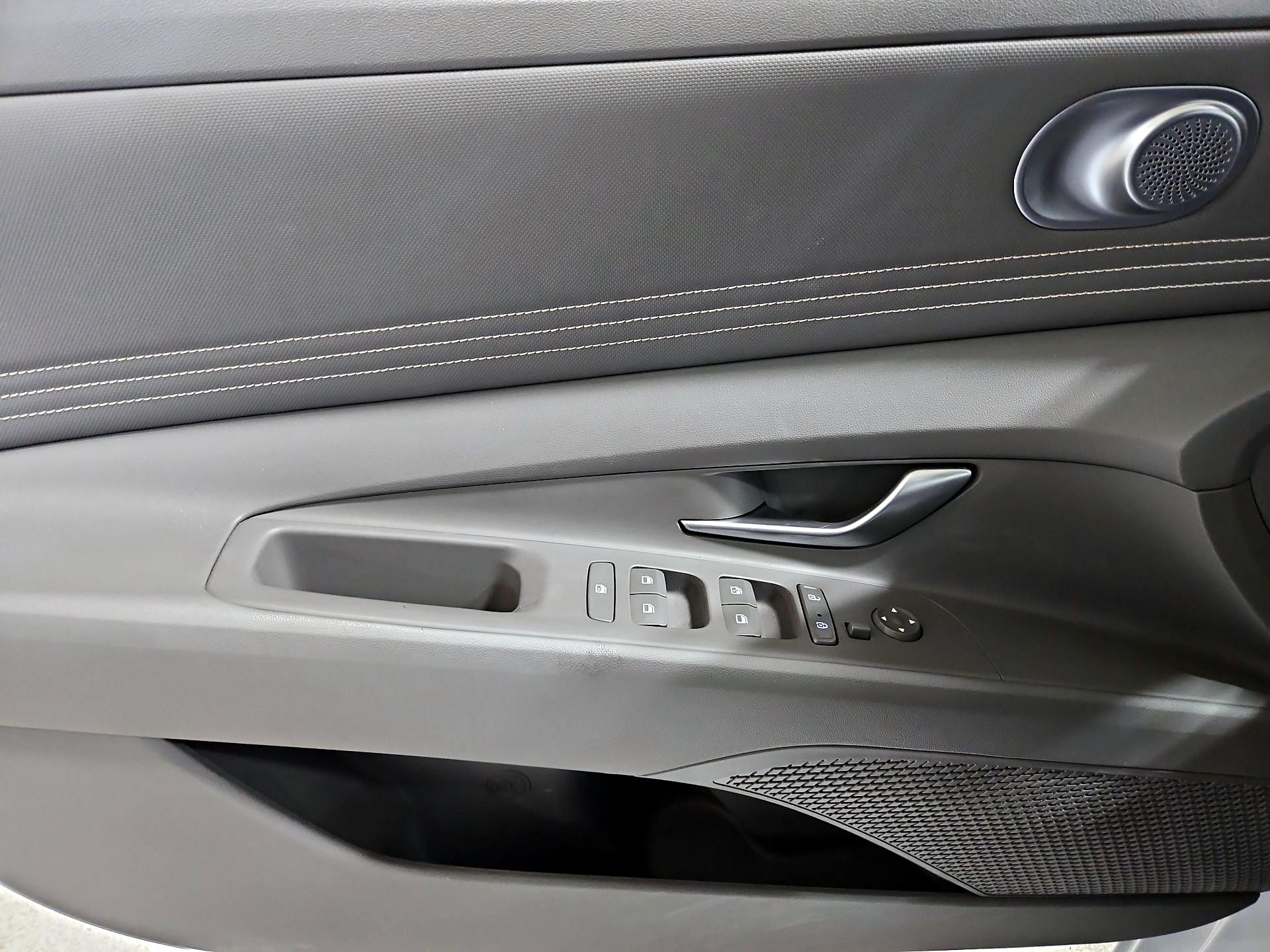 Thumbnail: 2023 Hyundai Elantra - 12