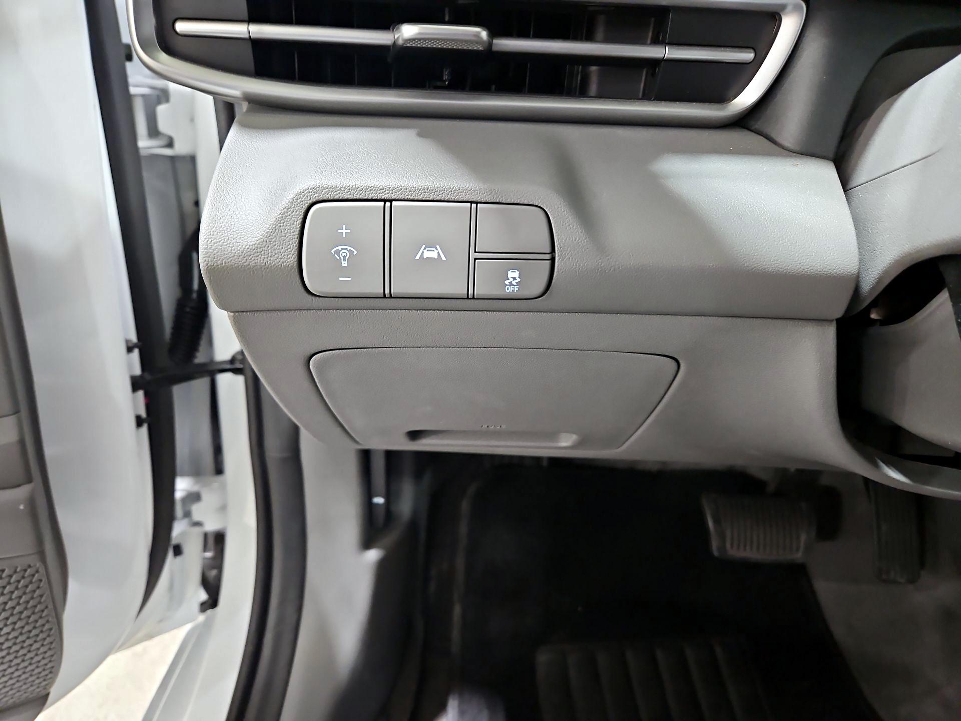 Thumbnail: 2023 Hyundai Elantra - 13