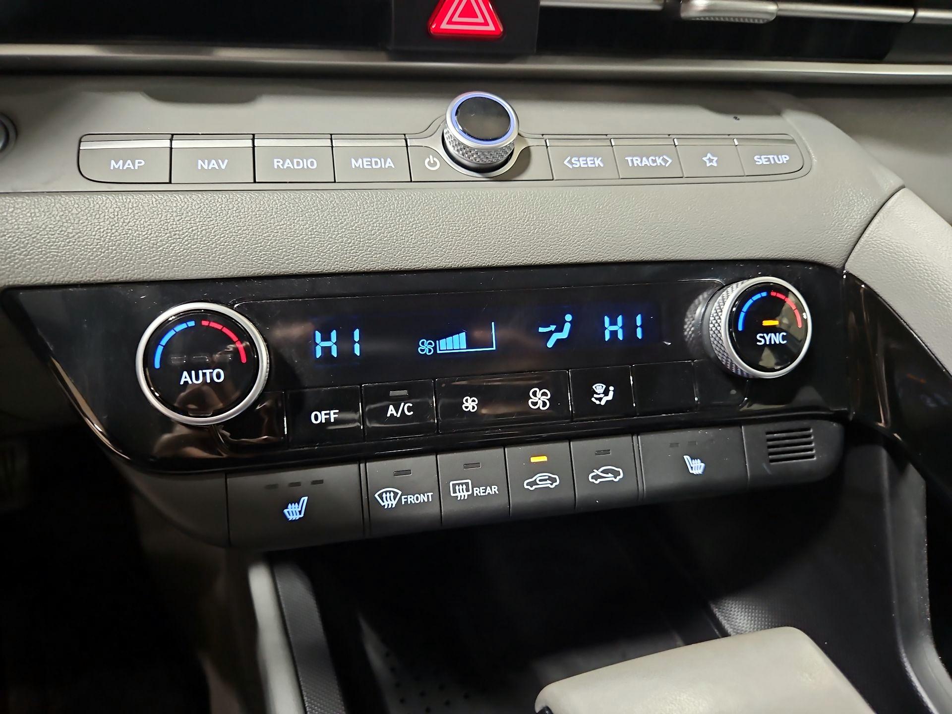 Thumbnail: 2023 Hyundai Elantra - 16