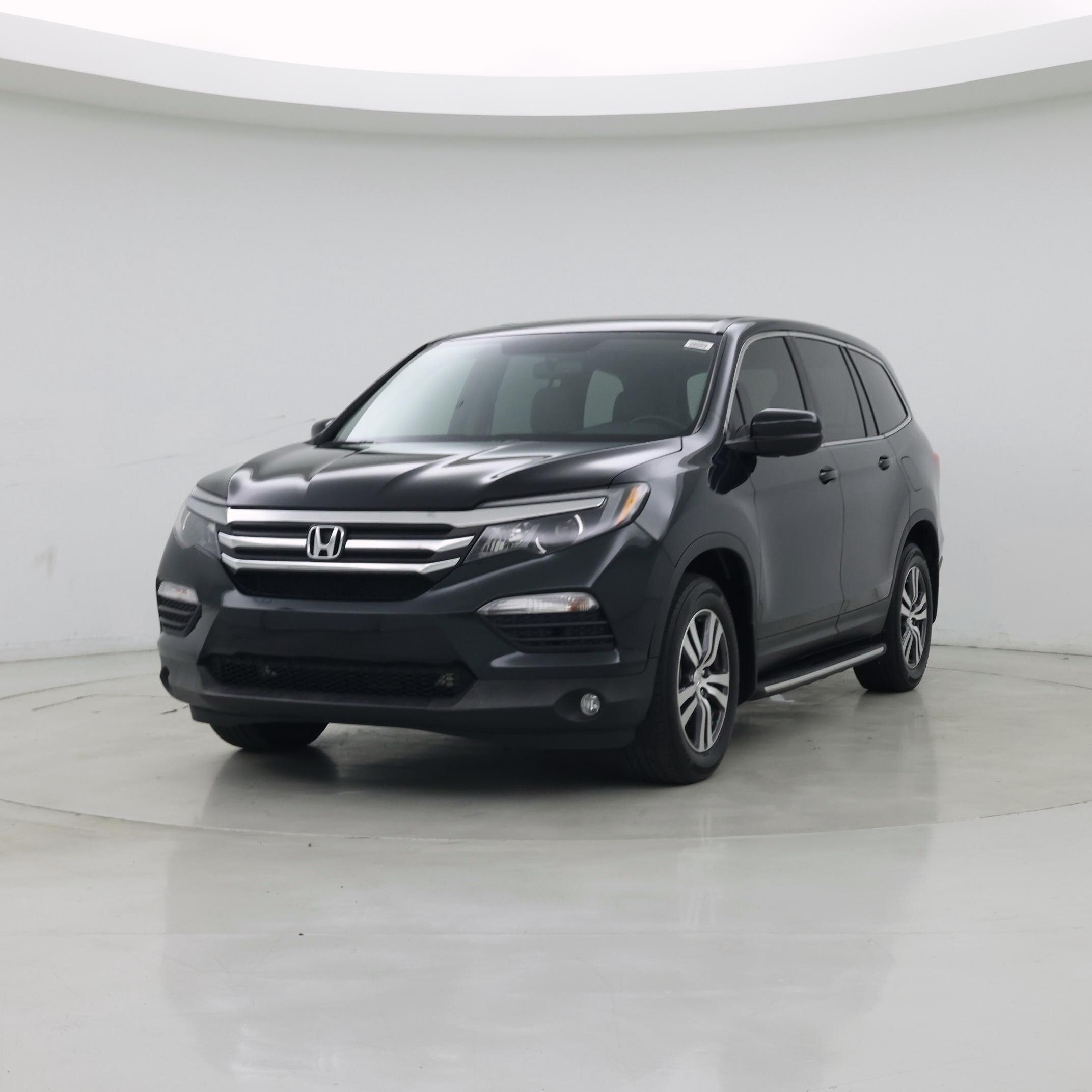 Thumbnail: 2017 Honda Pilot - 4