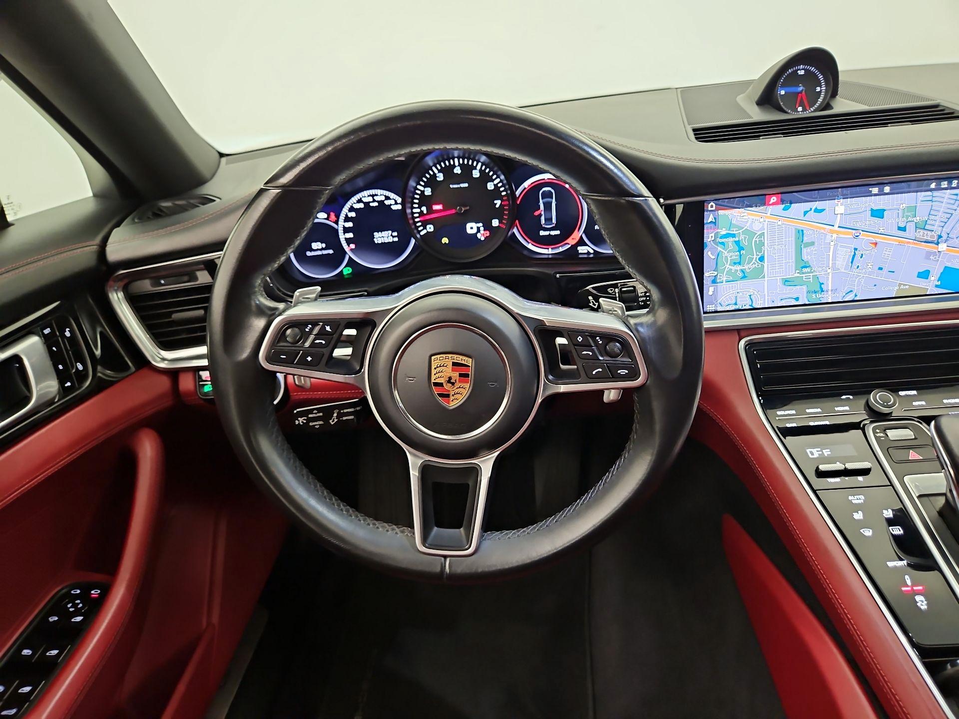 Thumbnail: 2018 Porsche Panamera - 10