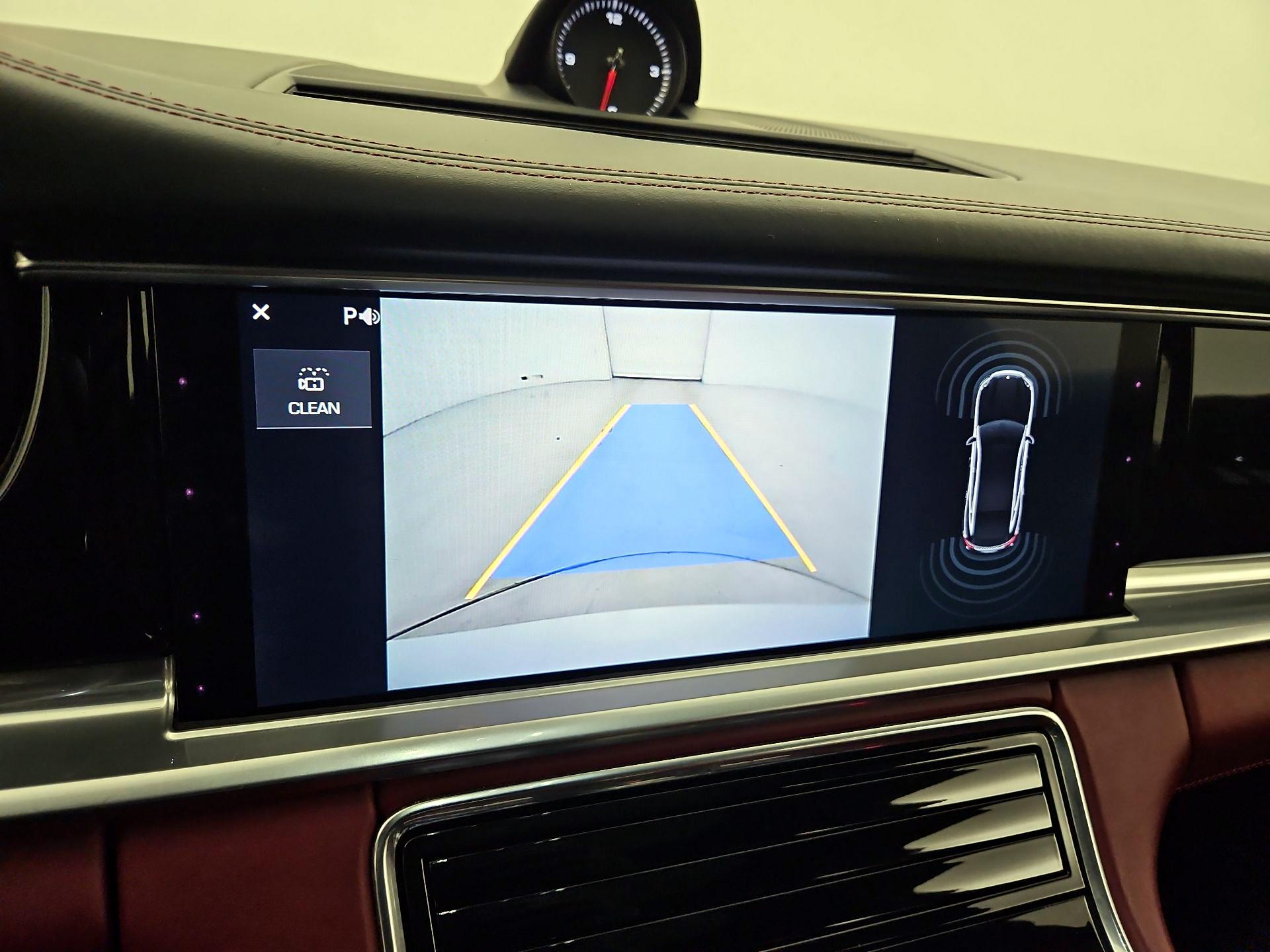 Thumbnail: 2018 Porsche Panamera - 15