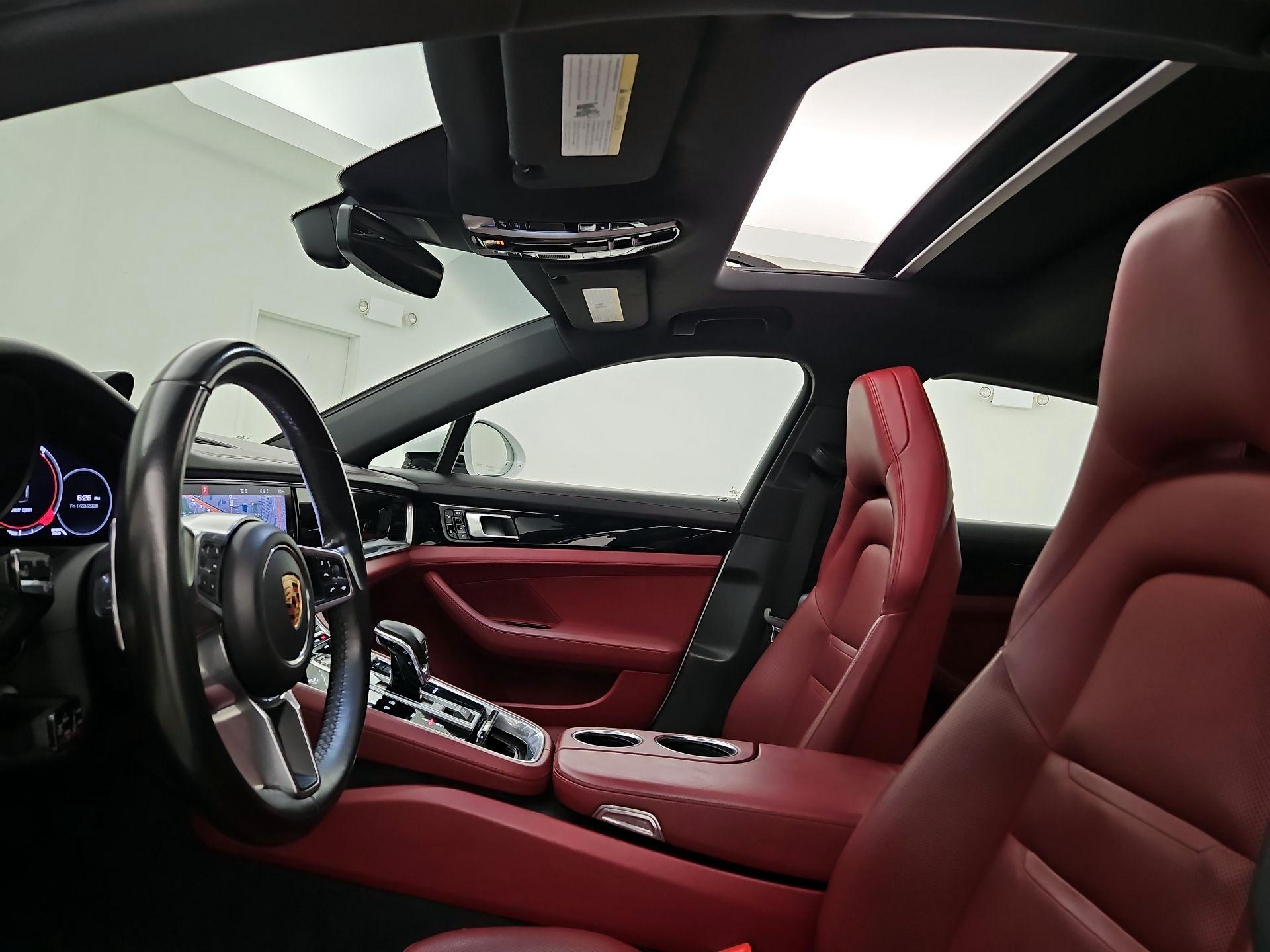 Thumbnail: 2018 Porsche Panamera - 20