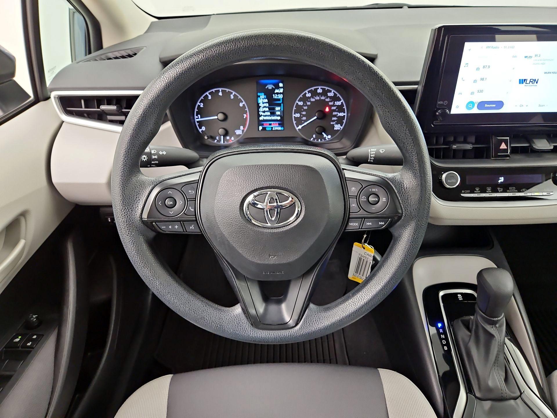 Thumbnail: 2023 Toyota Corolla - 10