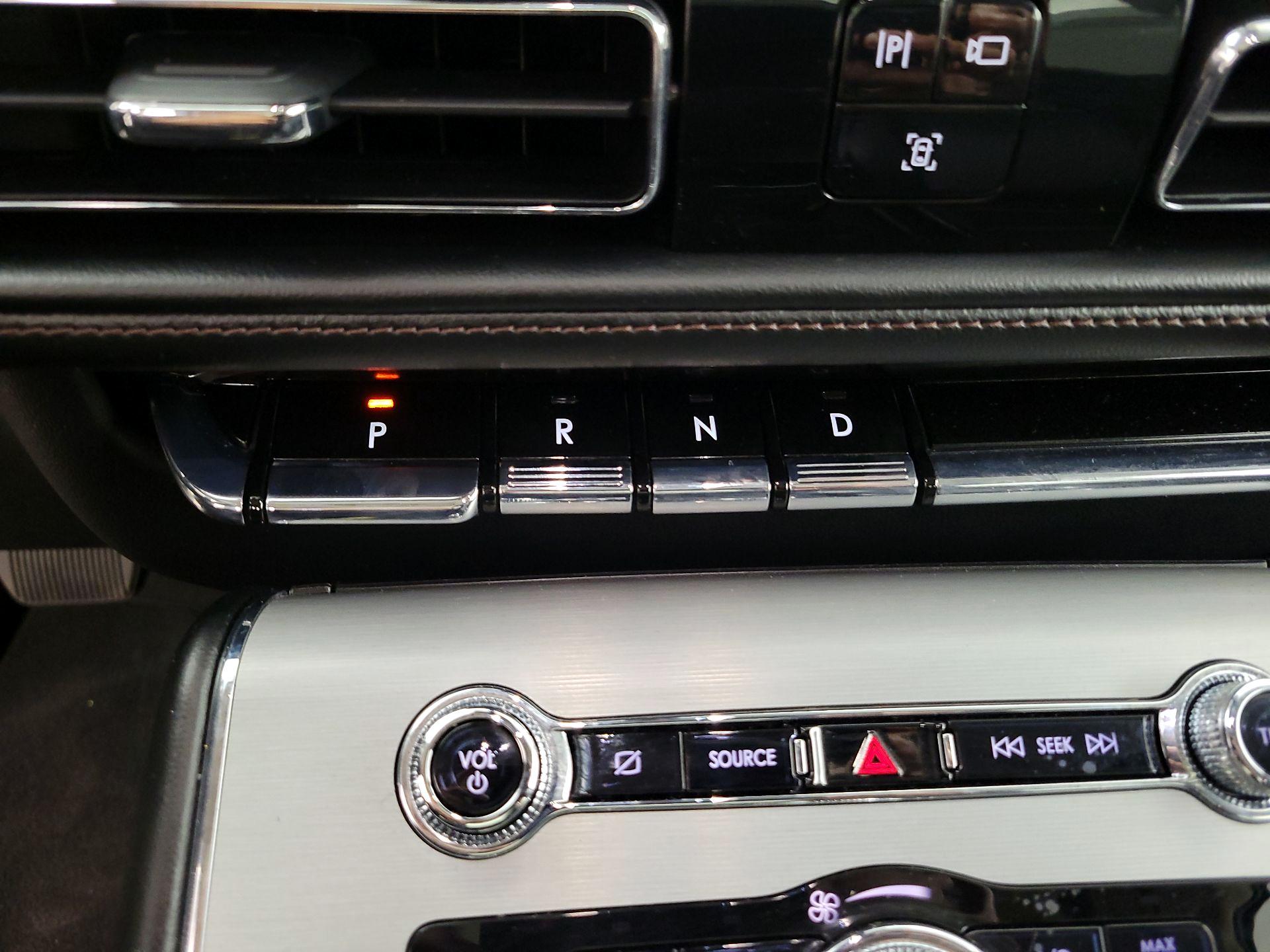 Thumbnail: 2024 Lincoln Aviator - 17