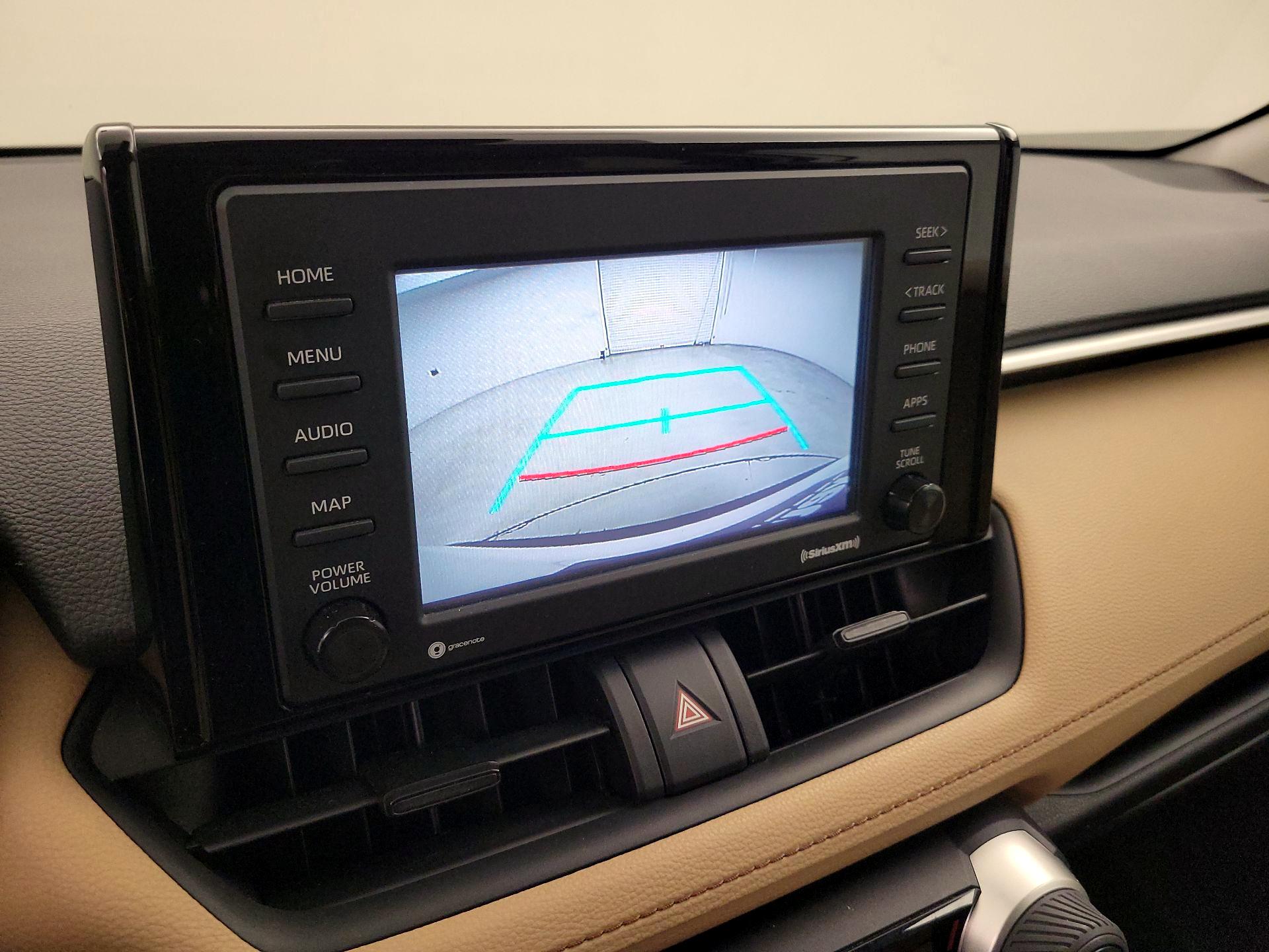 Thumbnail: 2020 Toyota RAV4 - 14