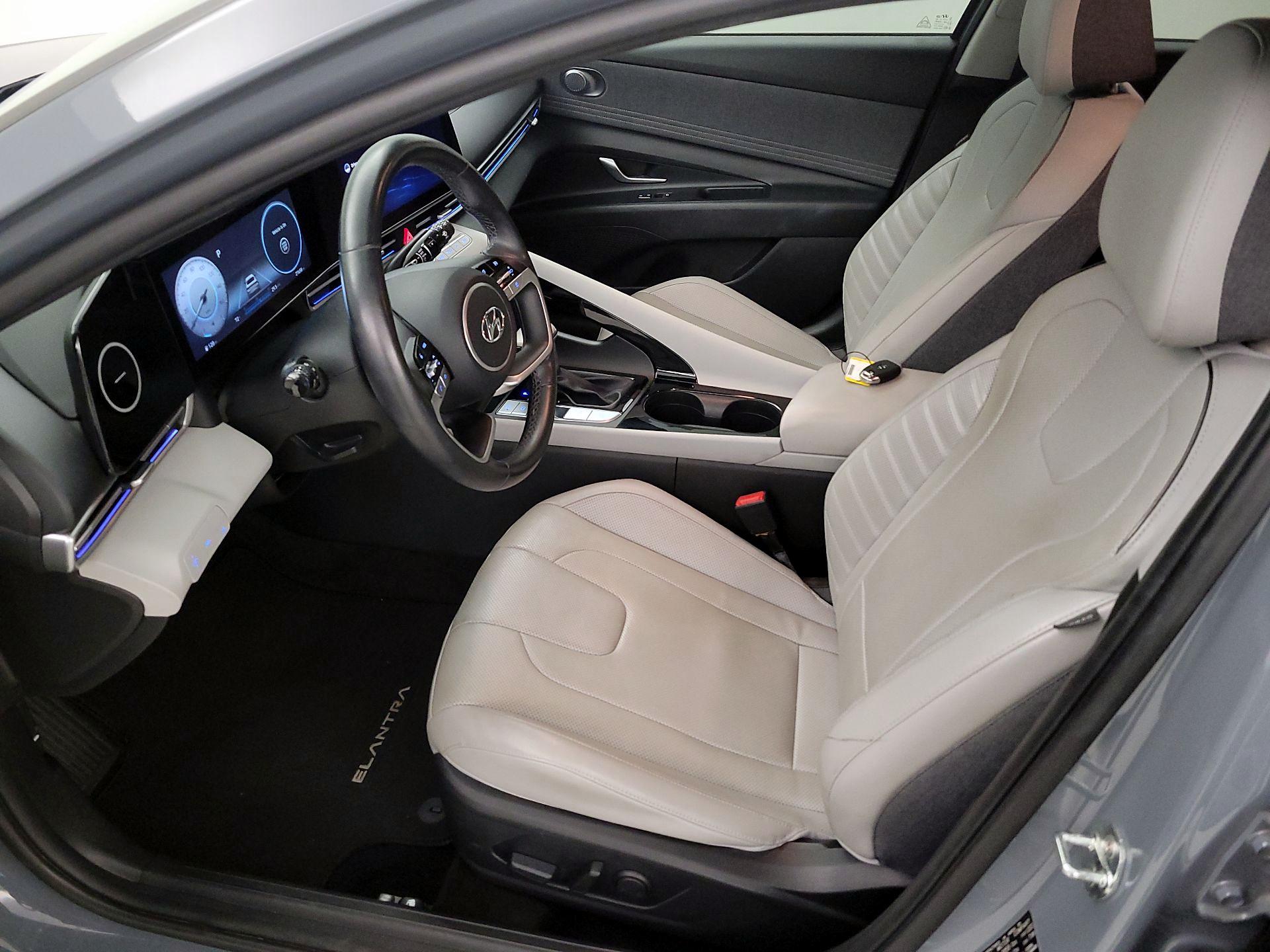 Thumbnail: 2021 Hyundai Elantra - 11