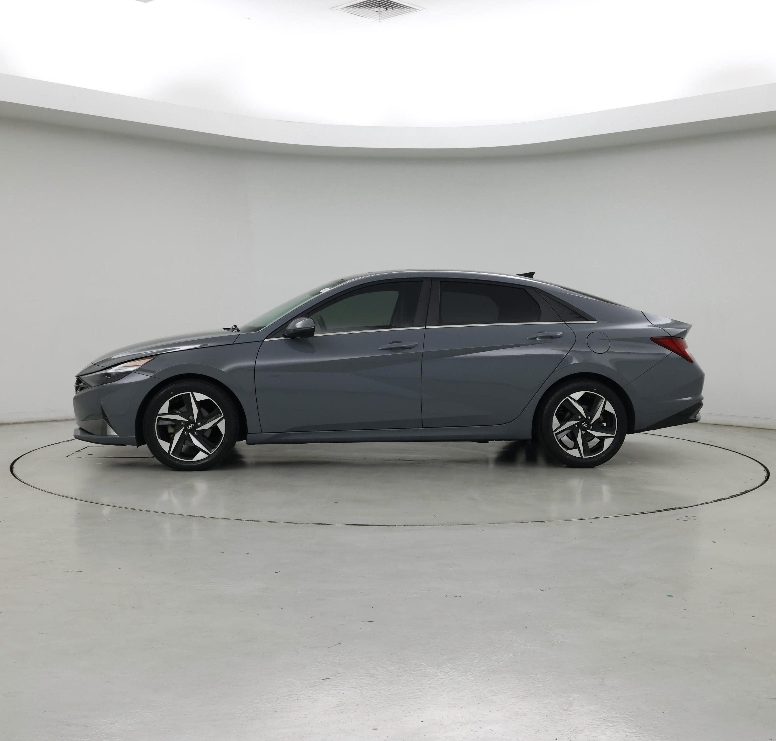 Thumbnail: 2021 Hyundai Elantra - 3