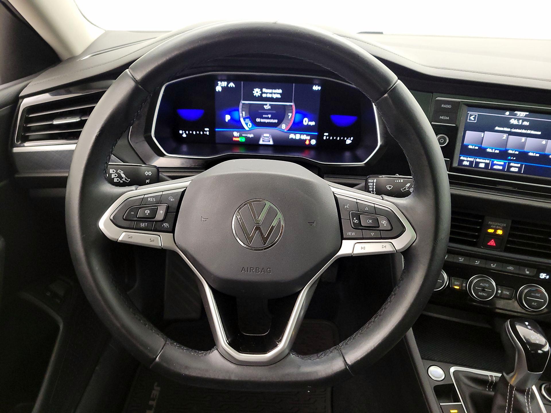 Thumbnail: 2022 Volkswagen Jetta - 10