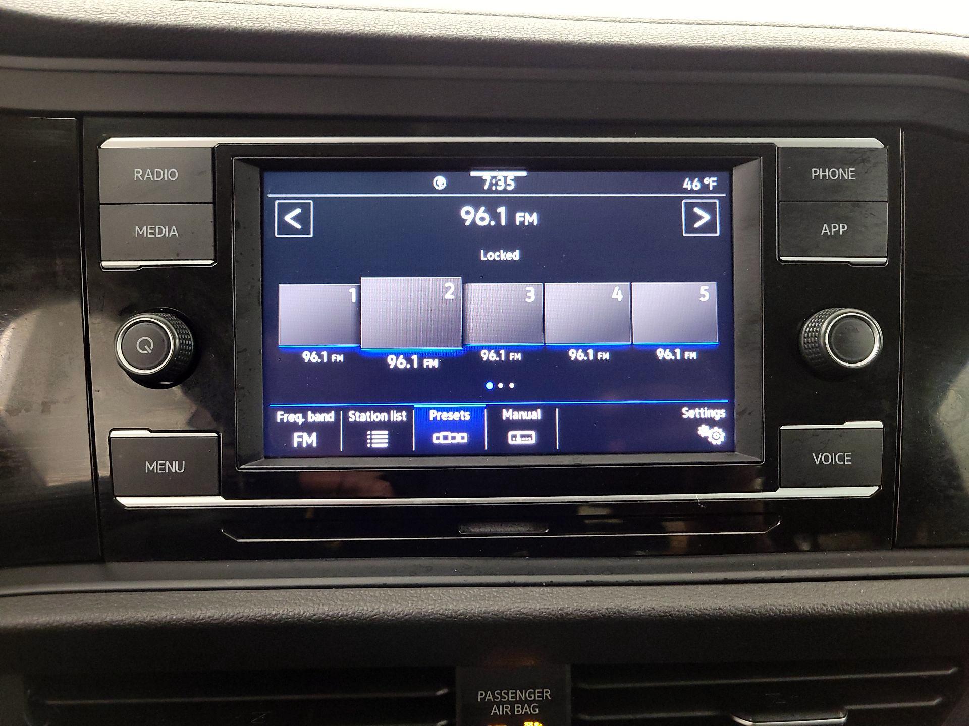 Thumbnail: 2022 Volkswagen Jetta - 15