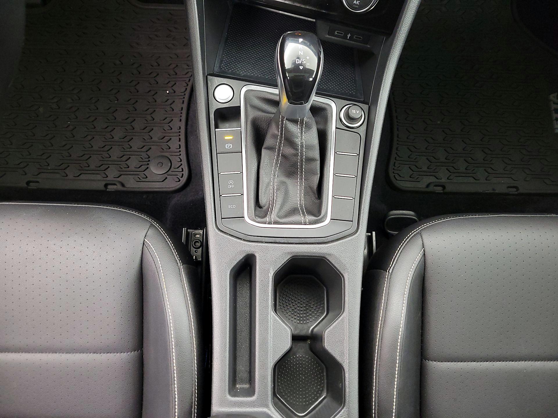 Thumbnail: 2022 Volkswagen Jetta - 17