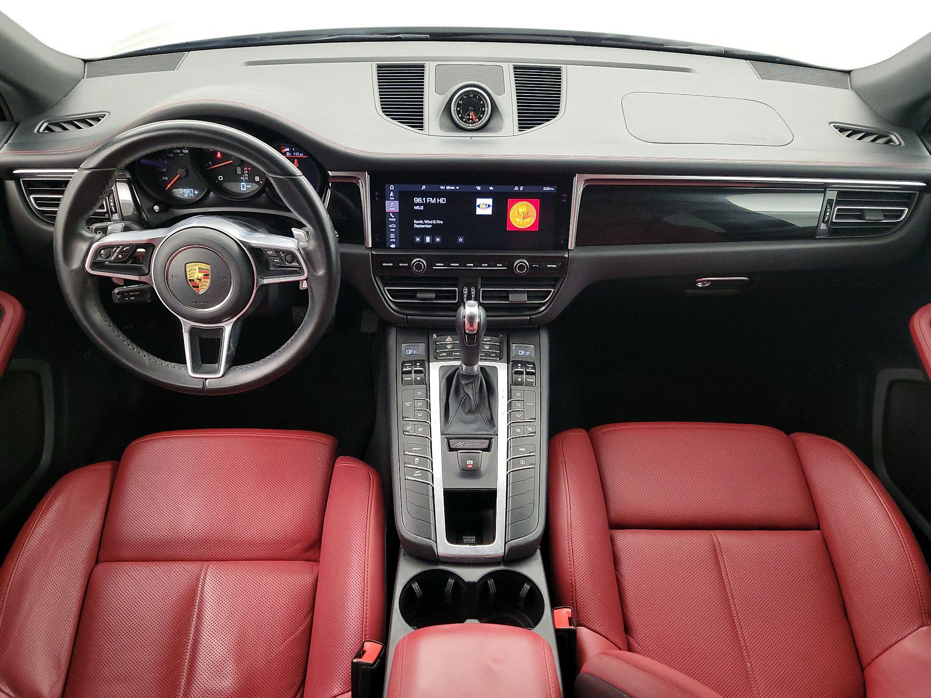 Thumbnail: 2021 Porsche Macan - 9