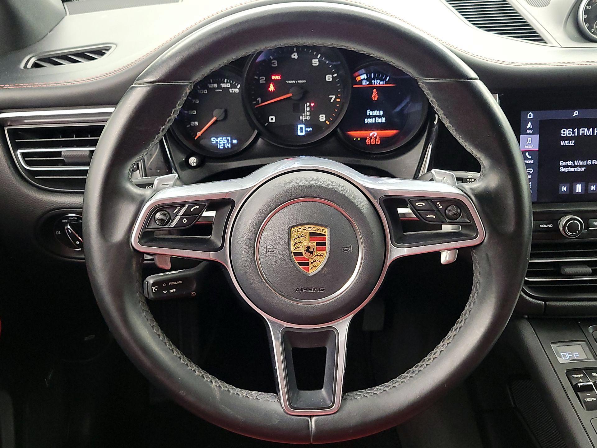 Thumbnail: 2021 Porsche Macan - 10