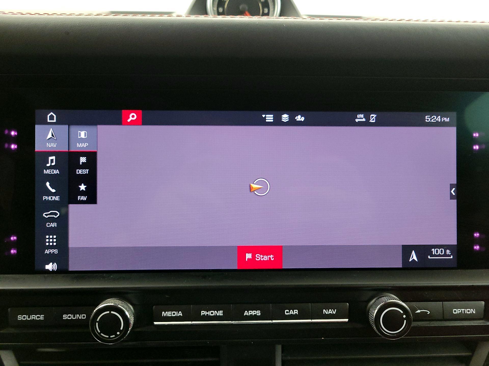 Thumbnail: 2021 Porsche Macan - 14