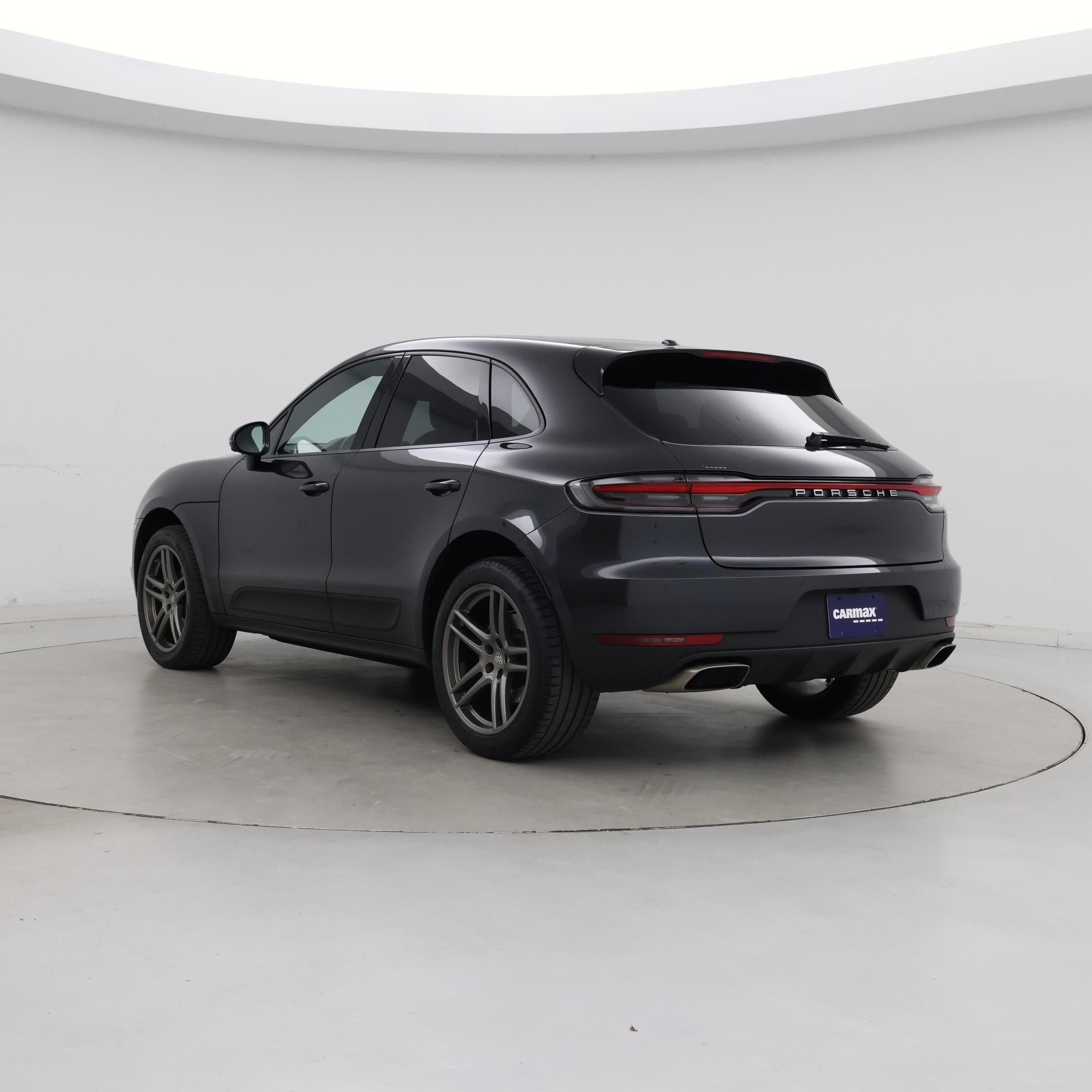 Thumbnail: 2021 Porsche Macan - 2