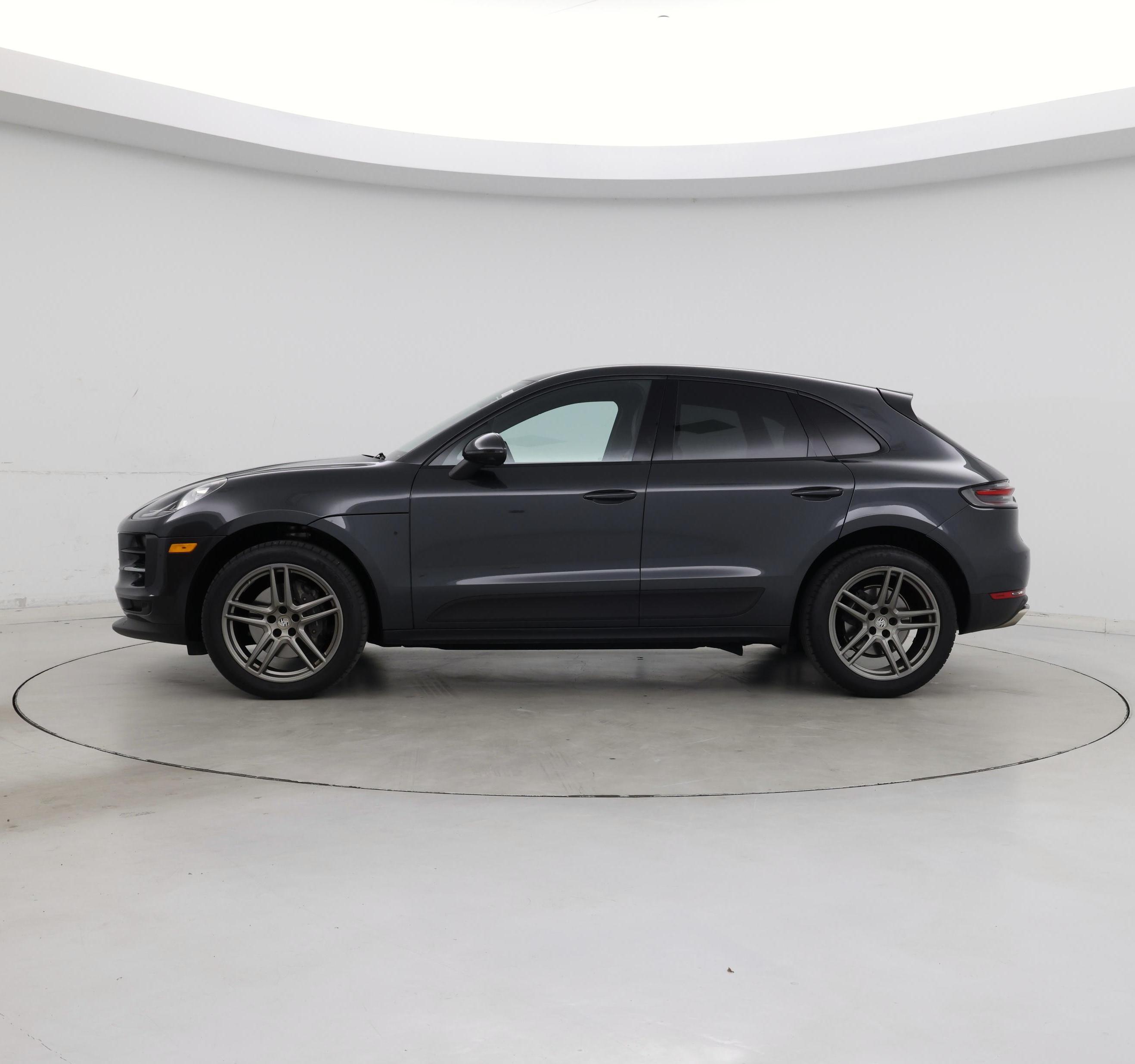 Thumbnail: 2021 Porsche Macan - 3