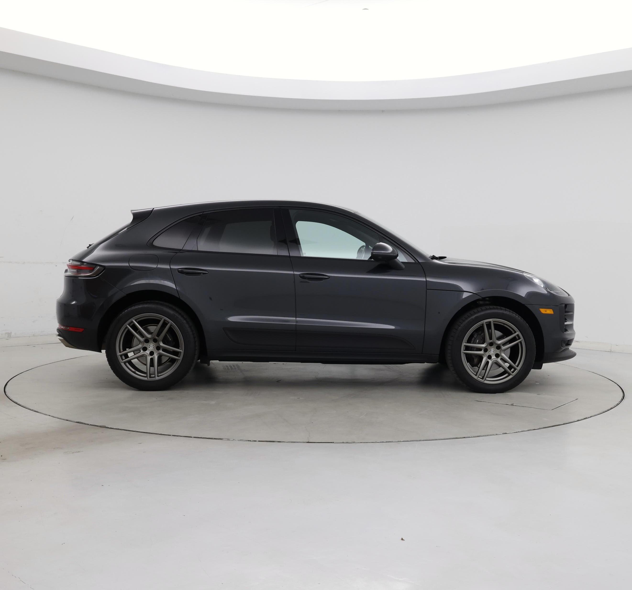 Thumbnail: 2021 Porsche Macan - 7