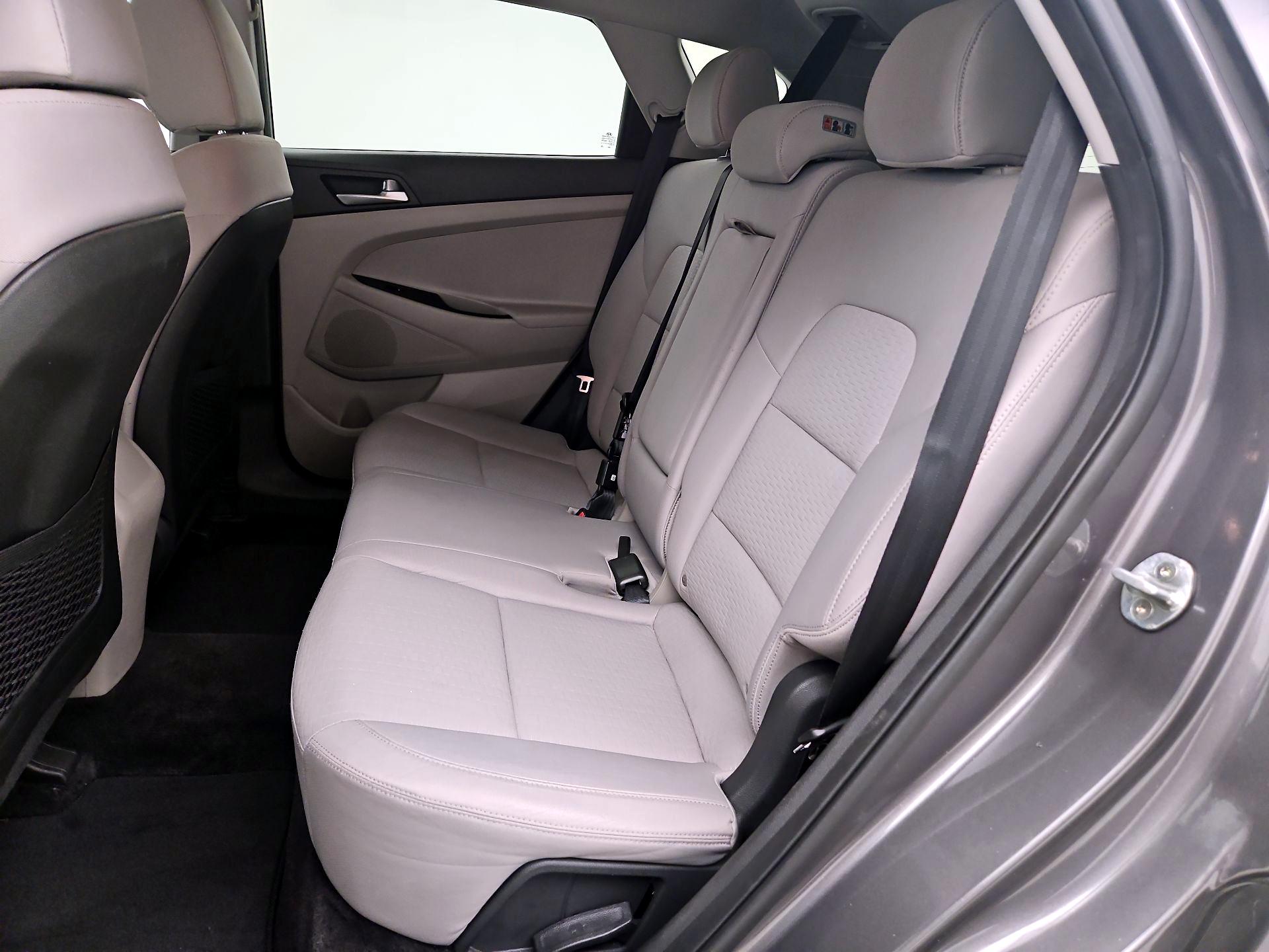 Thumbnail: 2020 Hyundai Tucson - 19