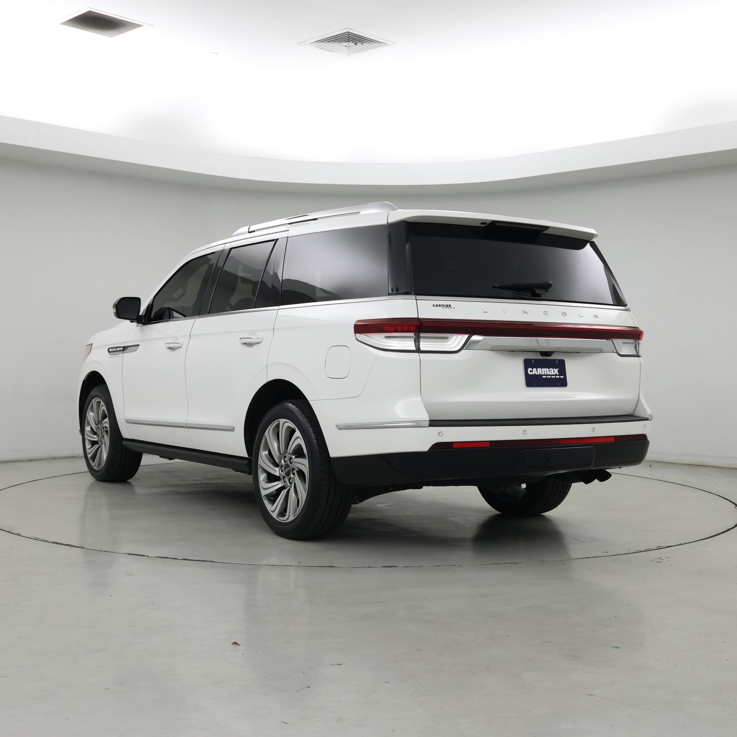 Thumbnail: 2022 Lincoln Navigator - 2