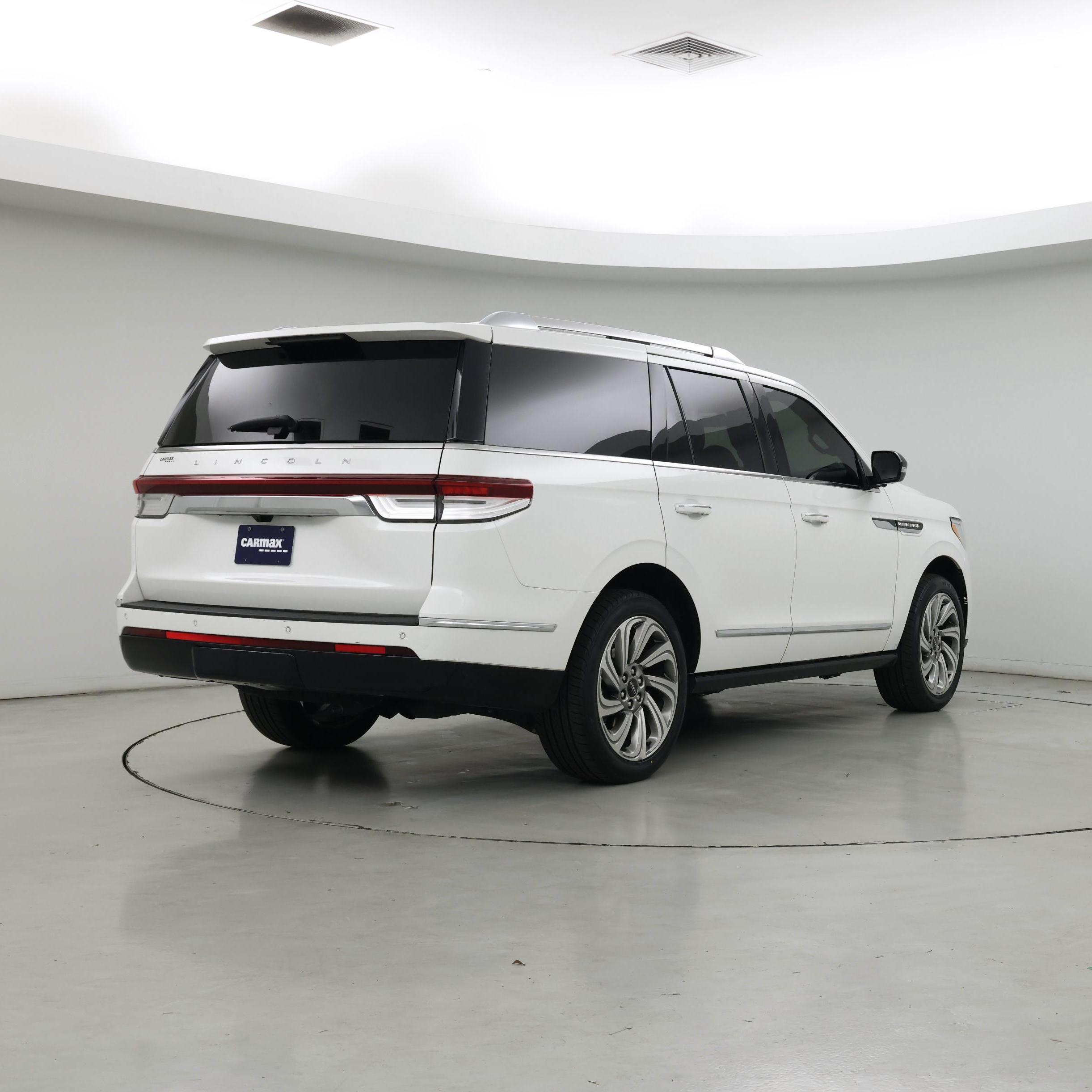 Thumbnail: 2022 Lincoln Navigator - 8