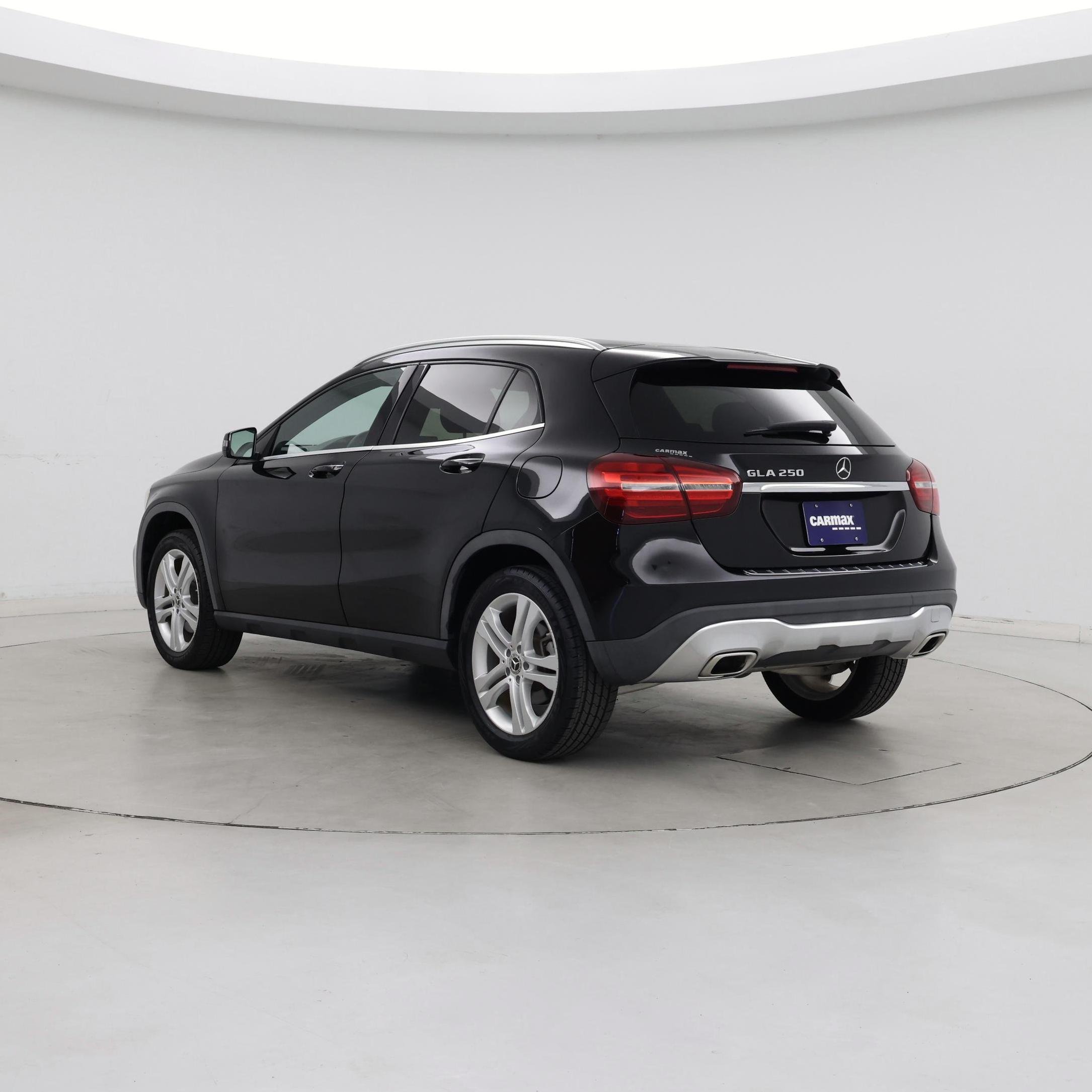 Thumbnail: 2020 Mercedes-Benz GLA - 2