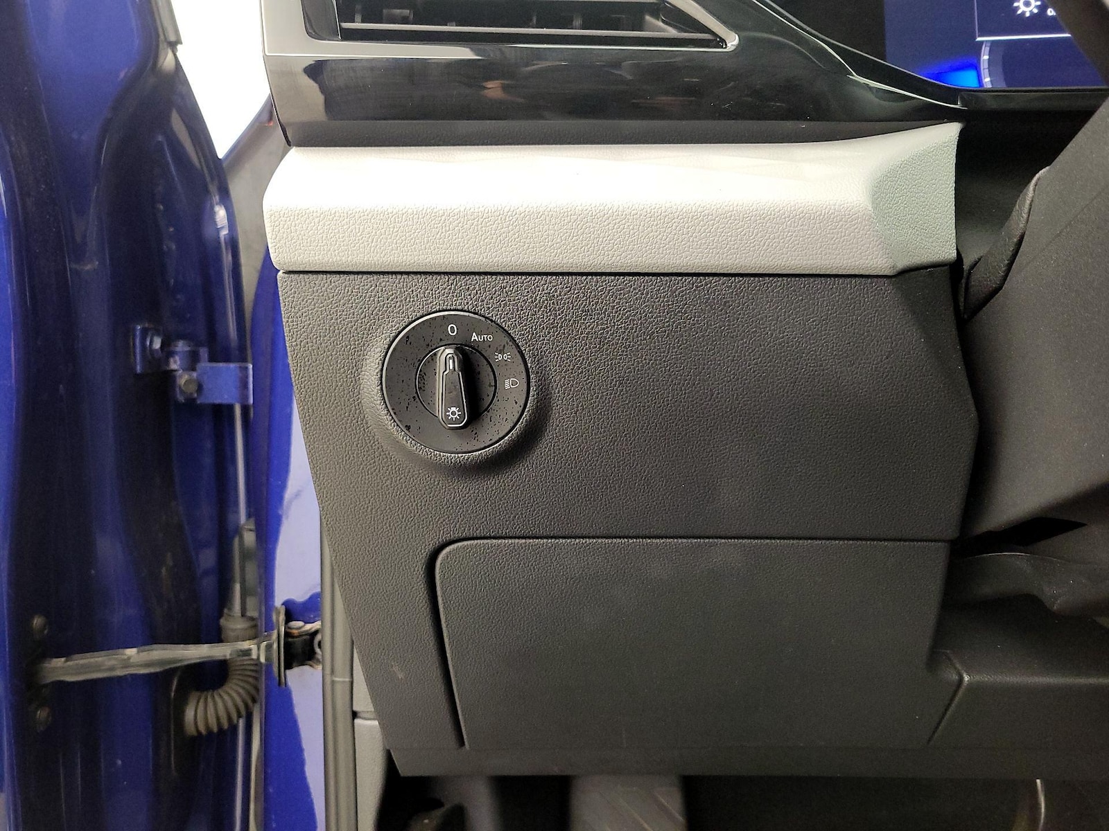 2022 Volkswagen Taos S - Photo 14