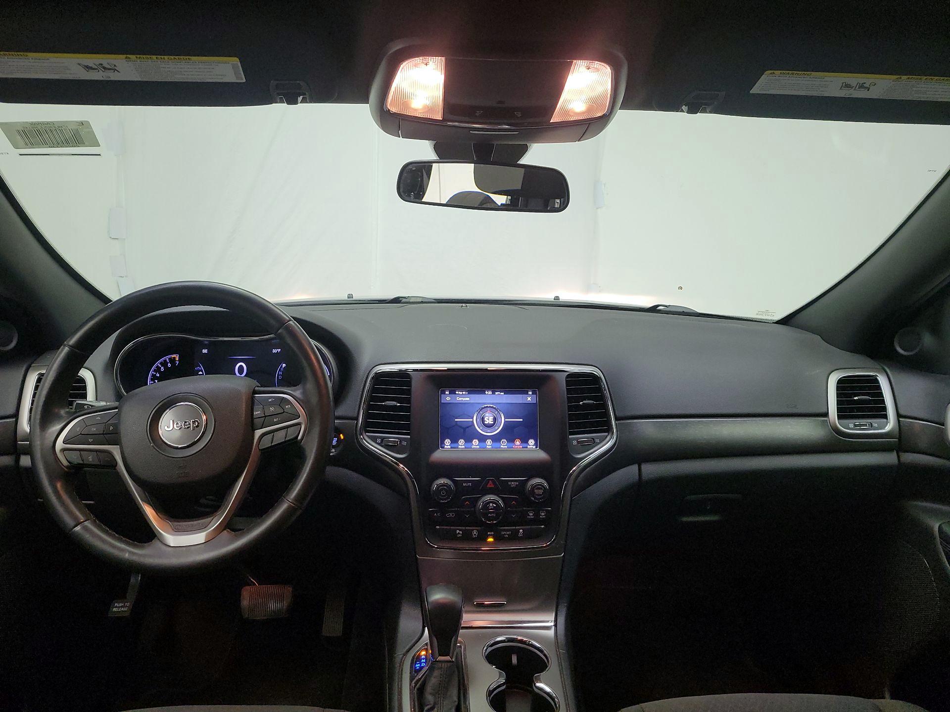 Thumbnail: 2018 Jeep Grand Cherokee - 9