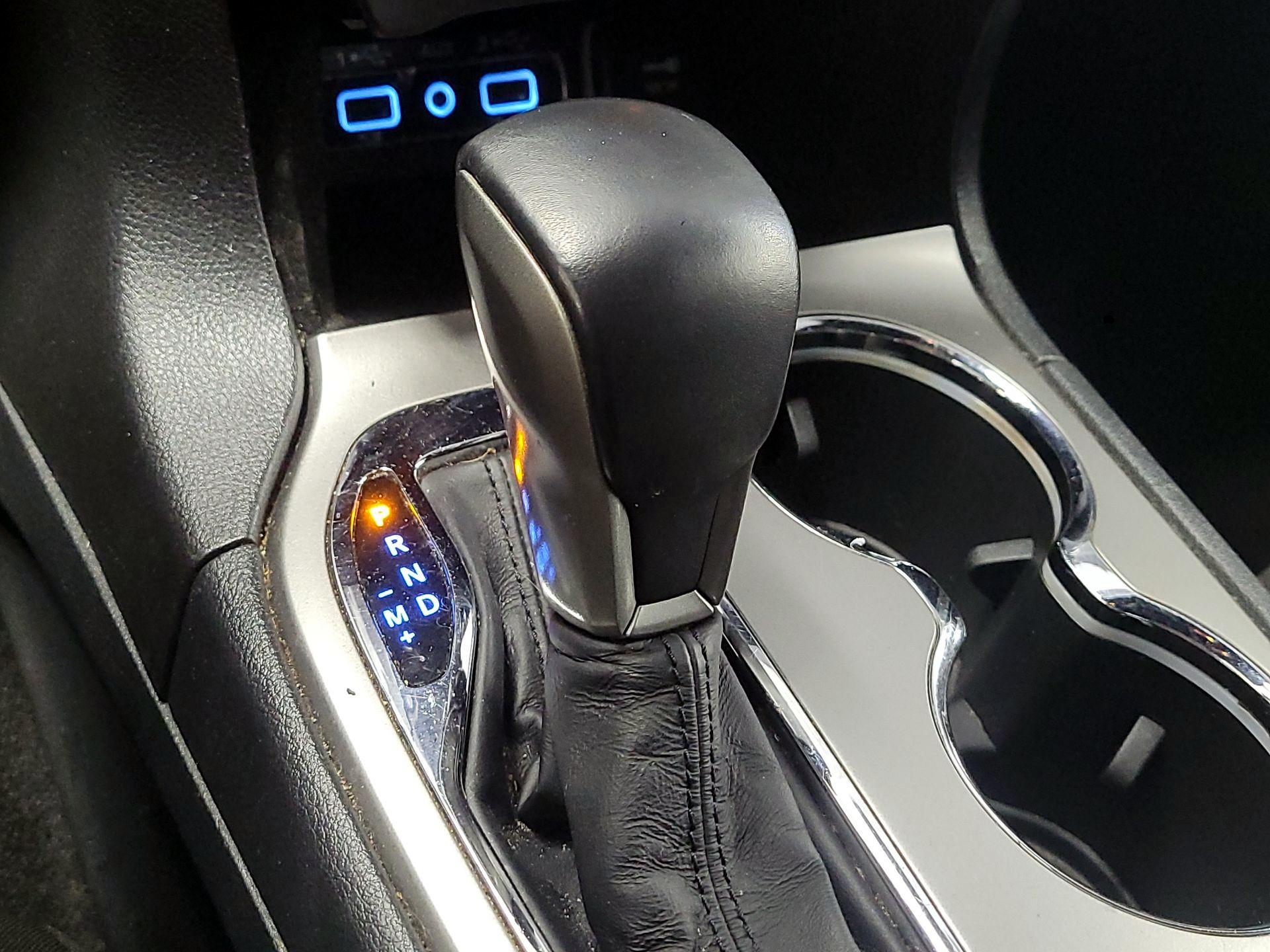 Thumbnail: 2018 Jeep Grand Cherokee - 17