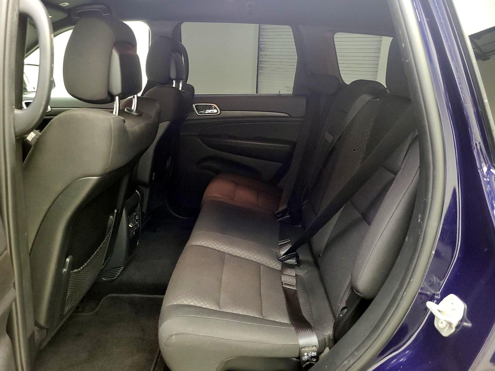 Thumbnail: 2018 Jeep Grand Cherokee - 19