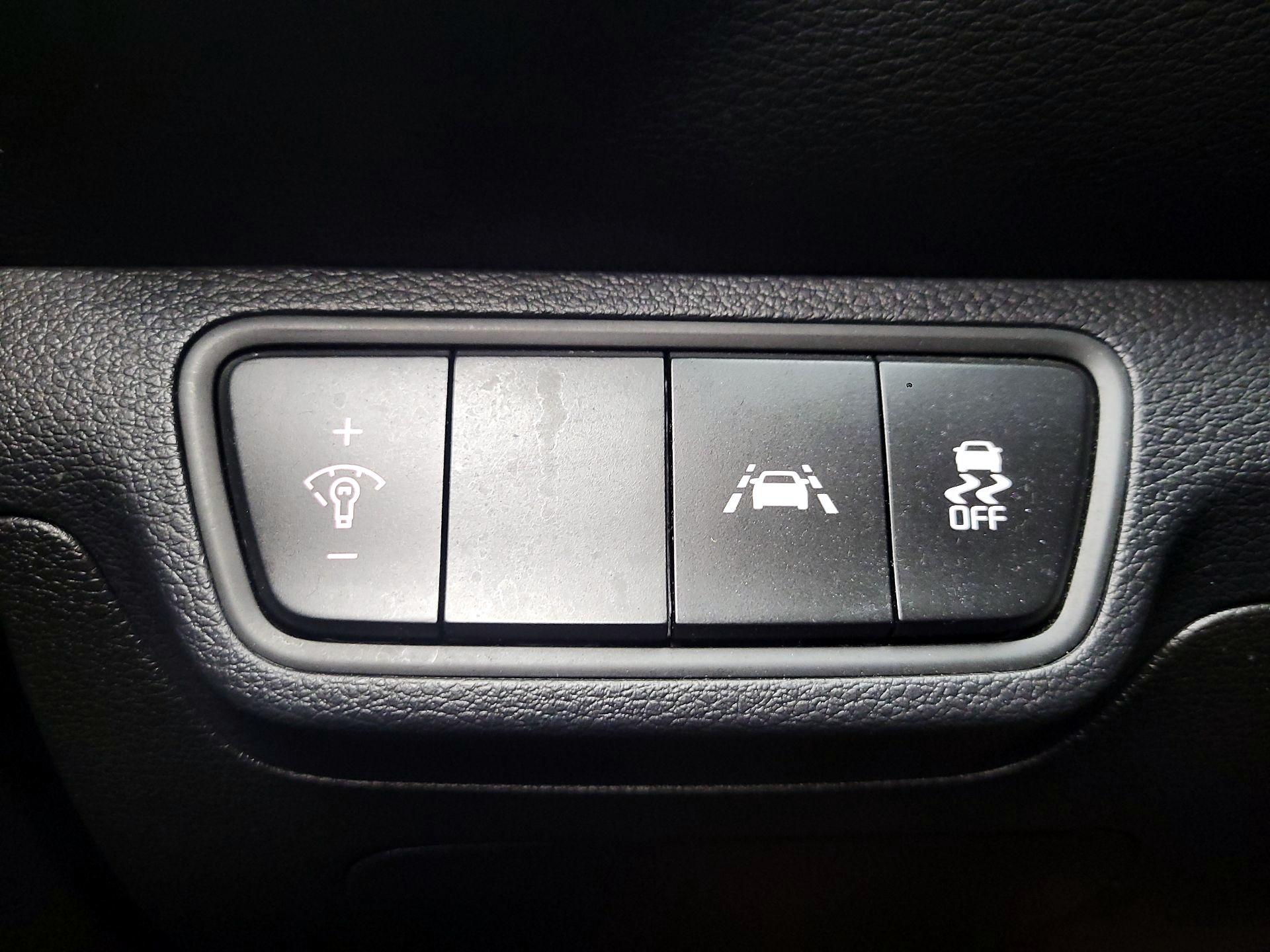 Thumbnail: 2021 Kia Forte - 13