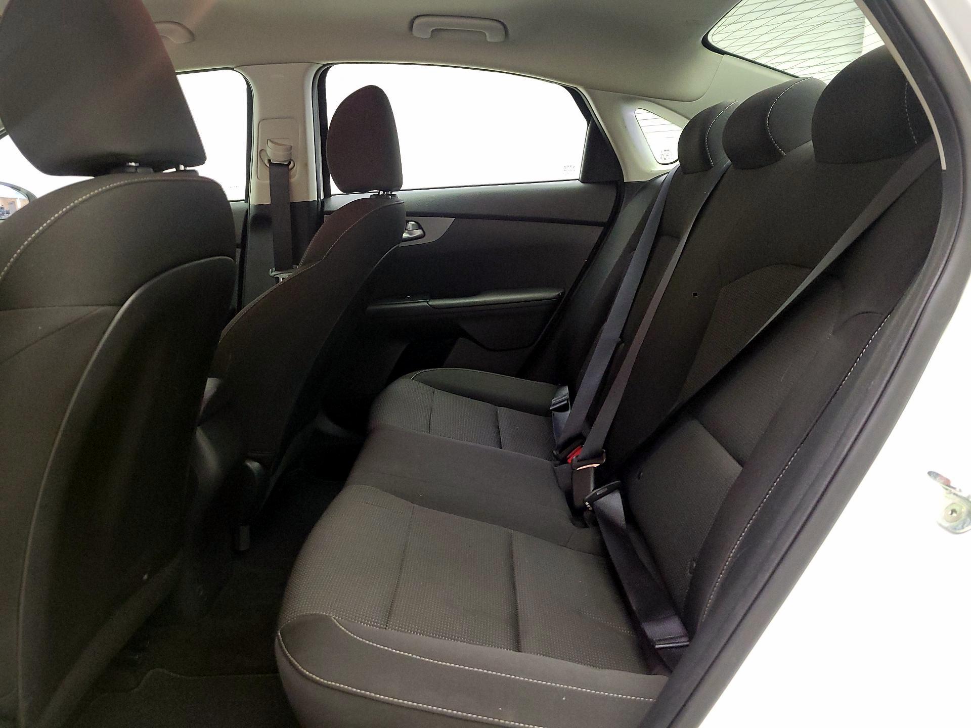 Thumbnail: 2021 Kia Forte - 19