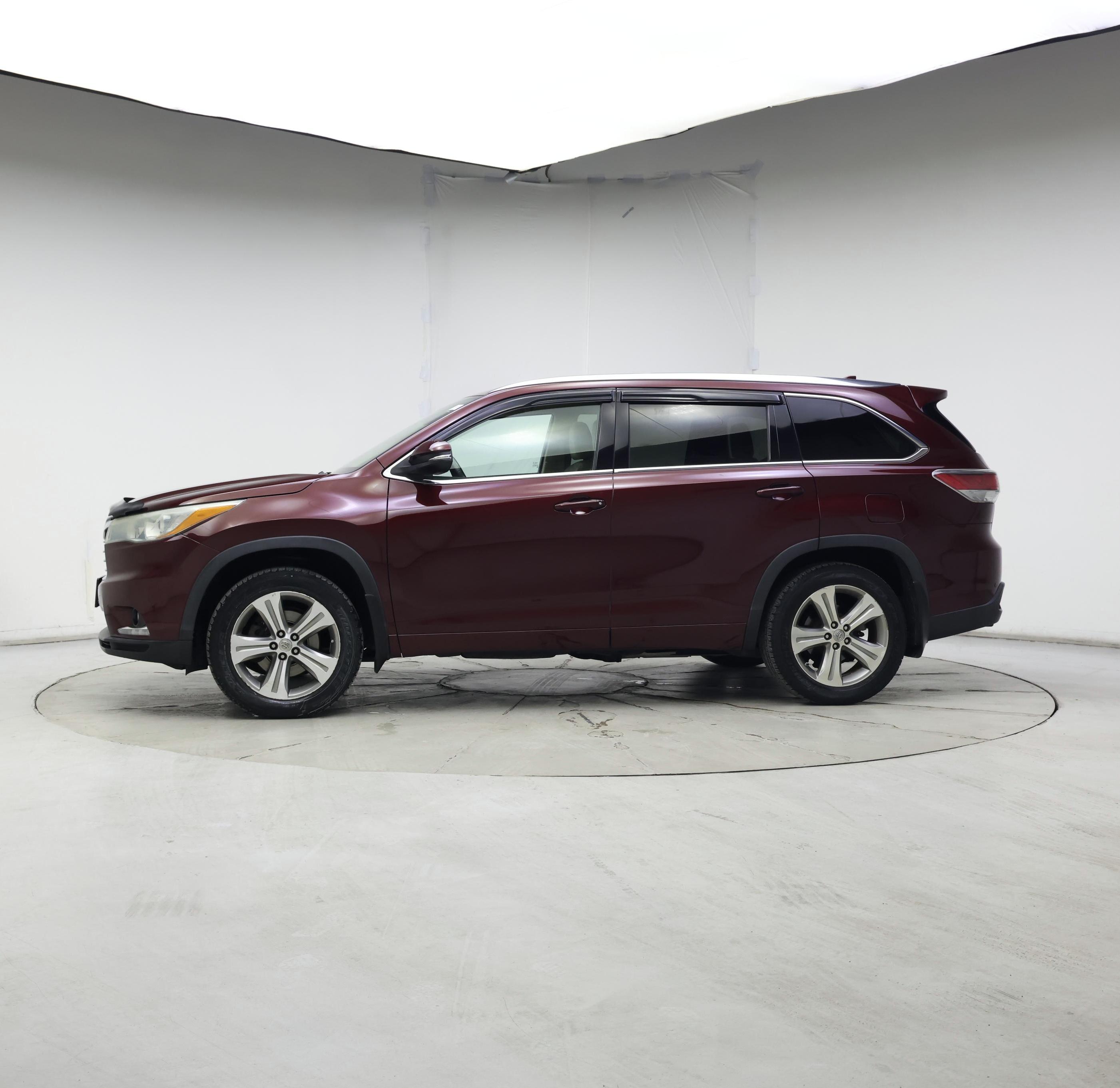 Thumbnail: 2016 Toyota Highlander - 3