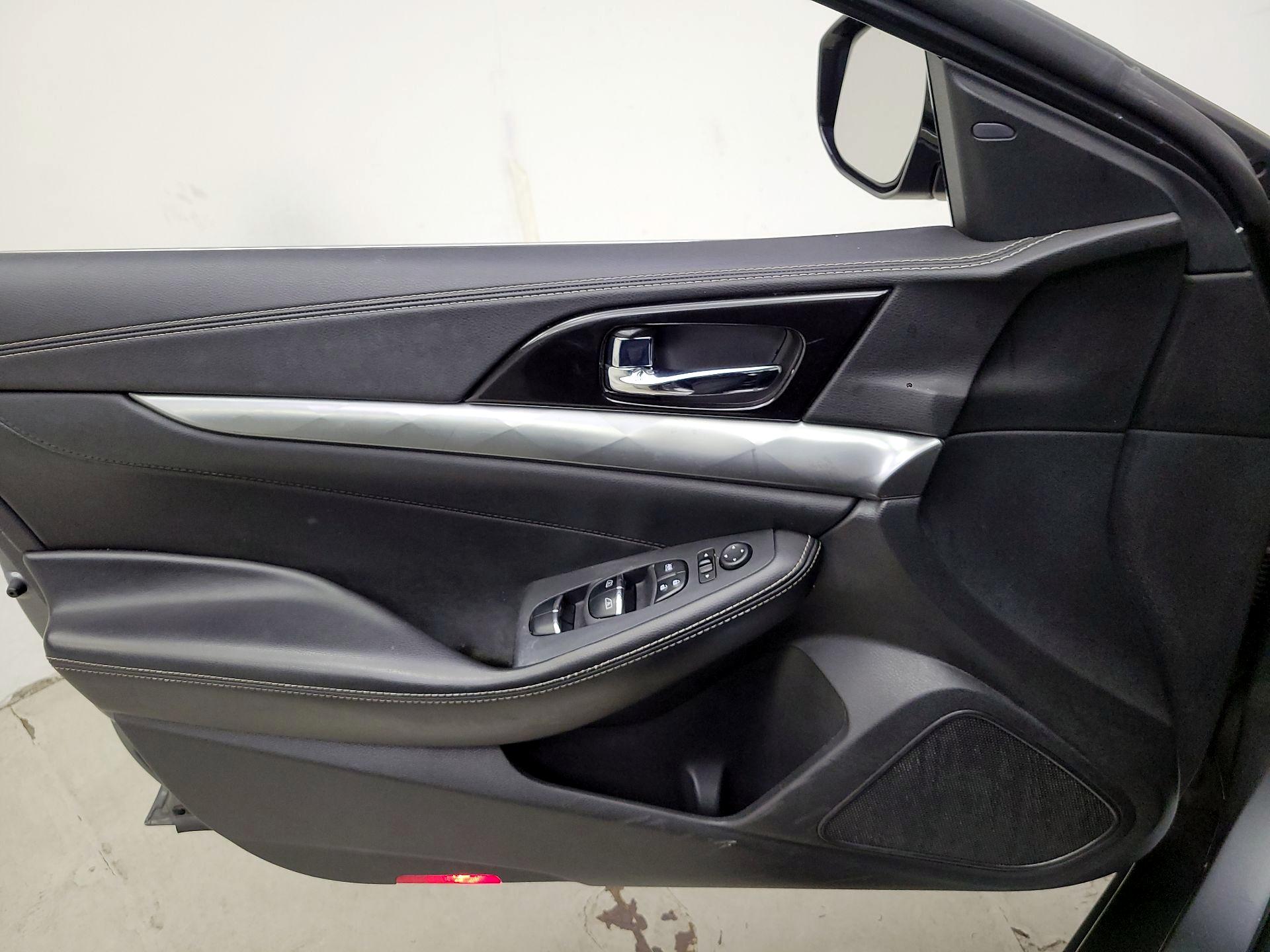 Thumbnail: 2019 Nissan Maxima - 12