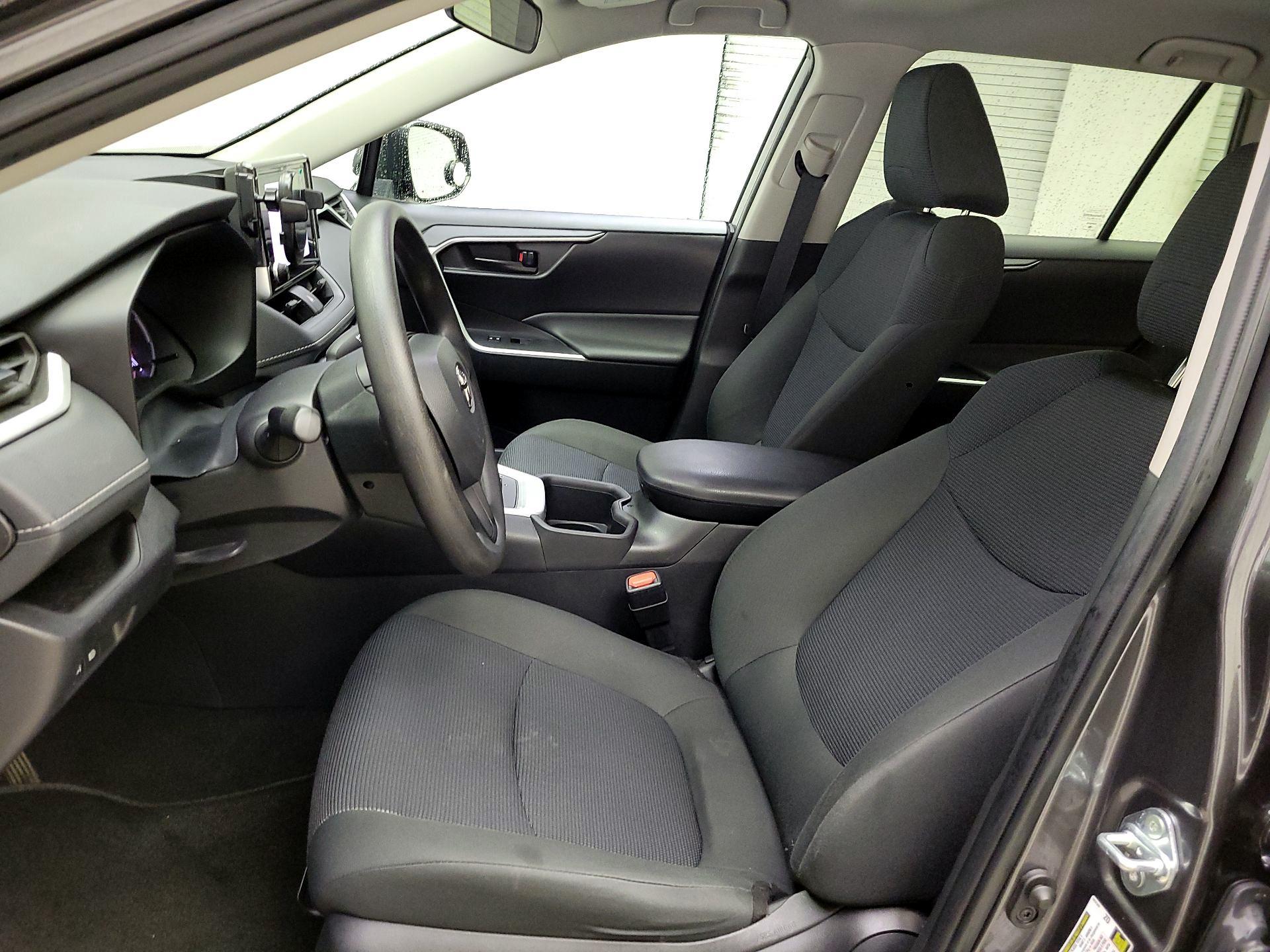 Thumbnail: 2024 Toyota RAV4 - 11