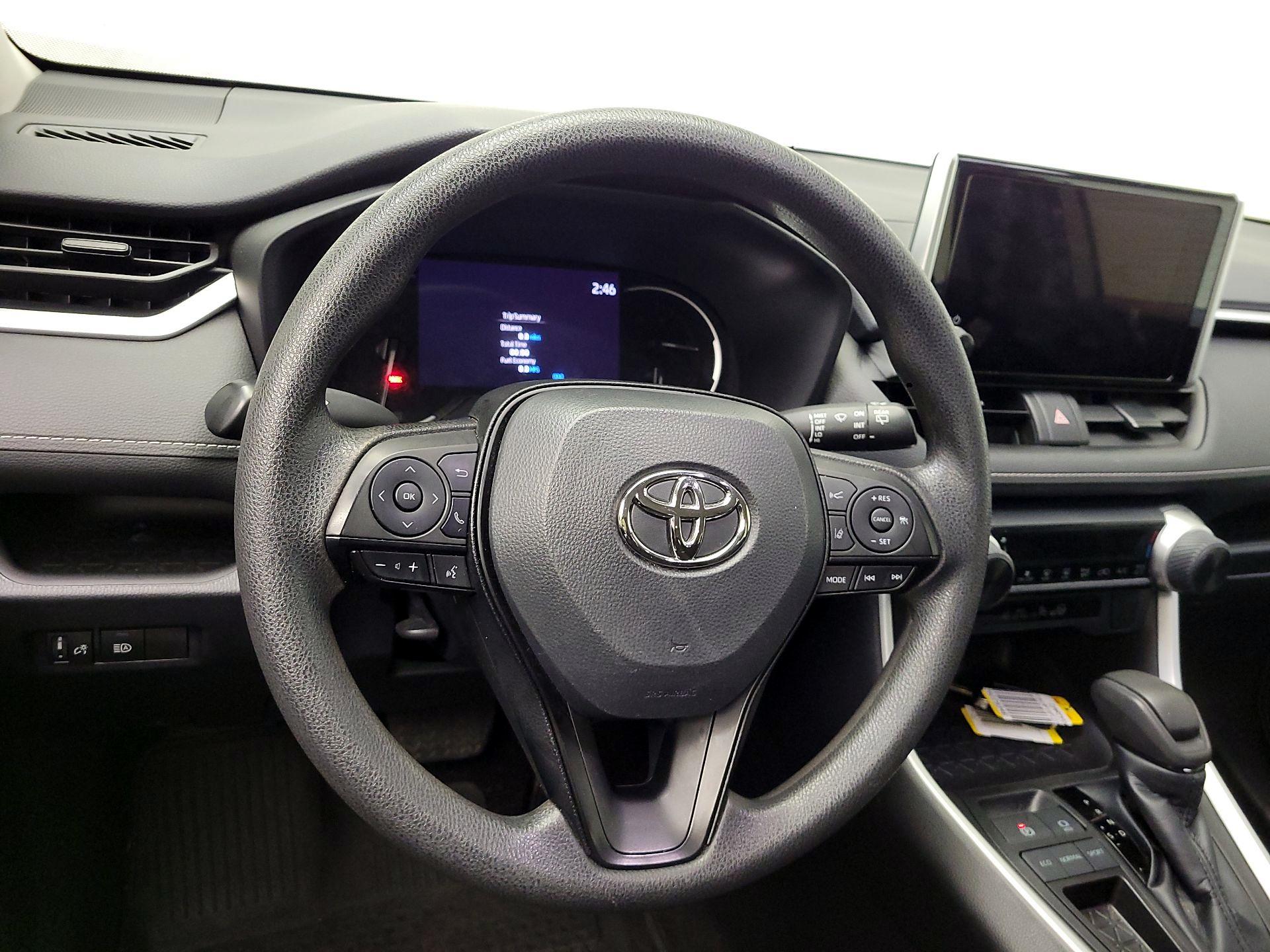 Thumbnail: 2023 Toyota RAV4 - 10