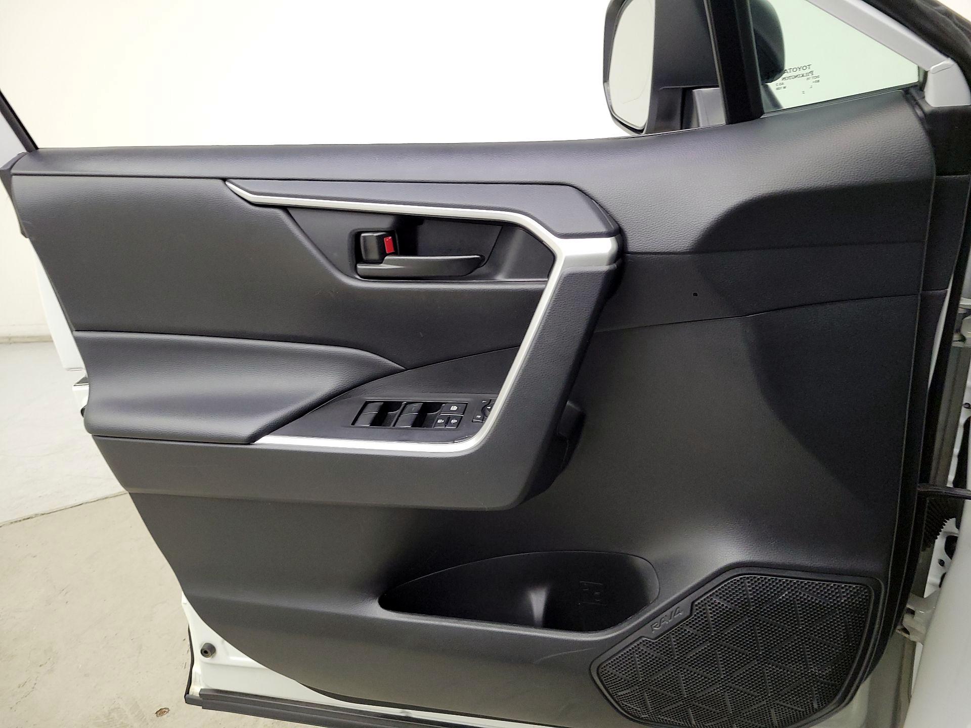 Thumbnail: 2023 Toyota RAV4 - 12