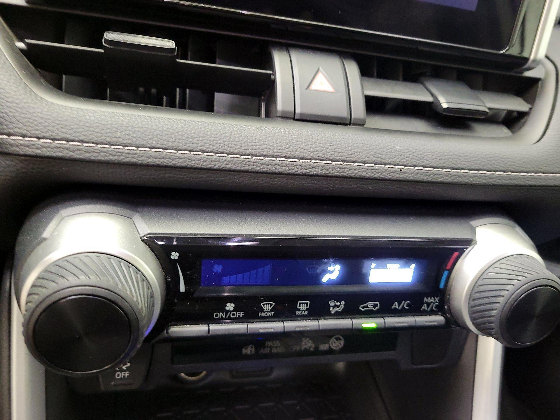 Thumbnail: 2023 Toyota RAV4 - 16