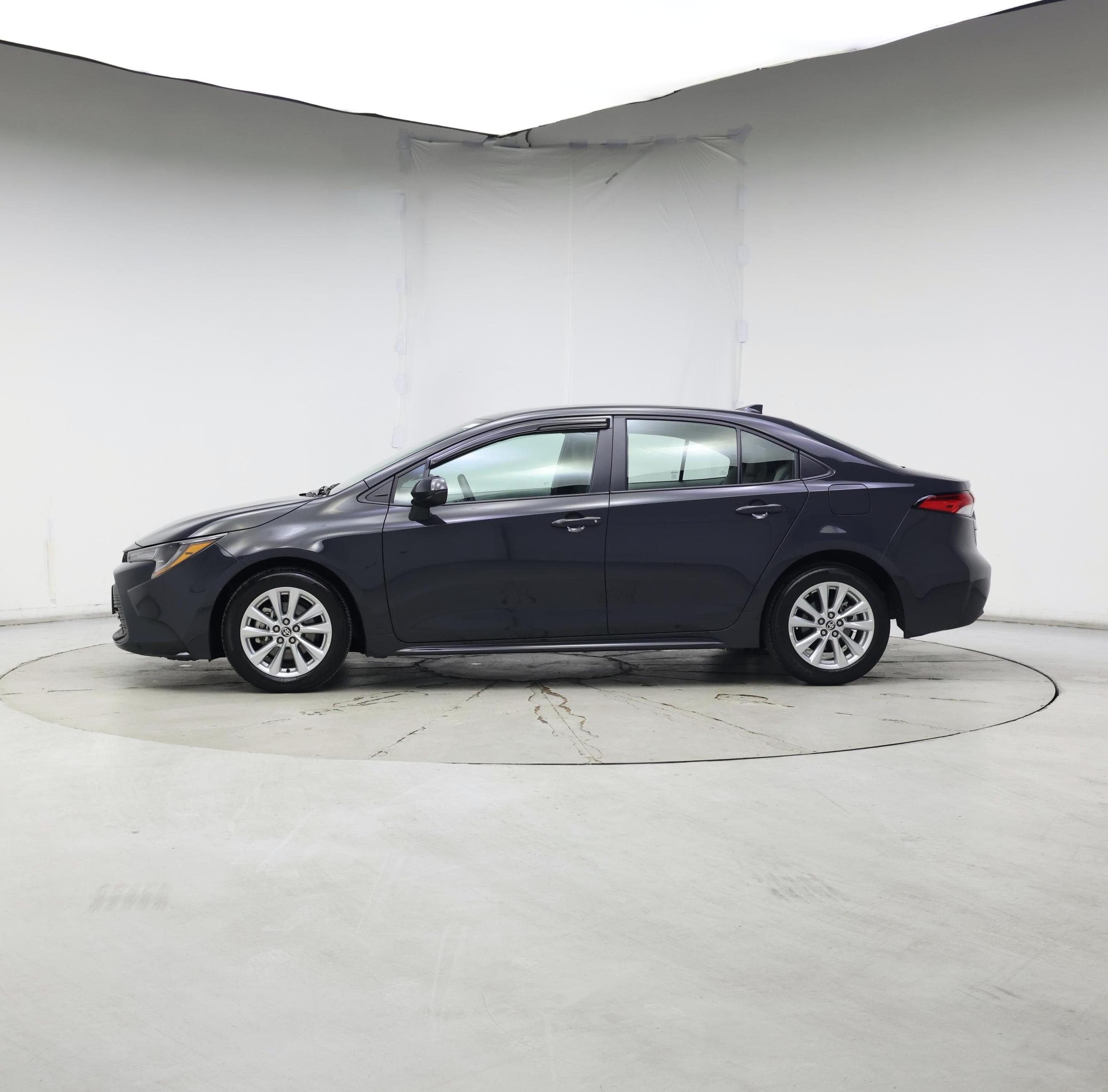 Thumbnail: 2024 Toyota Corolla - 3