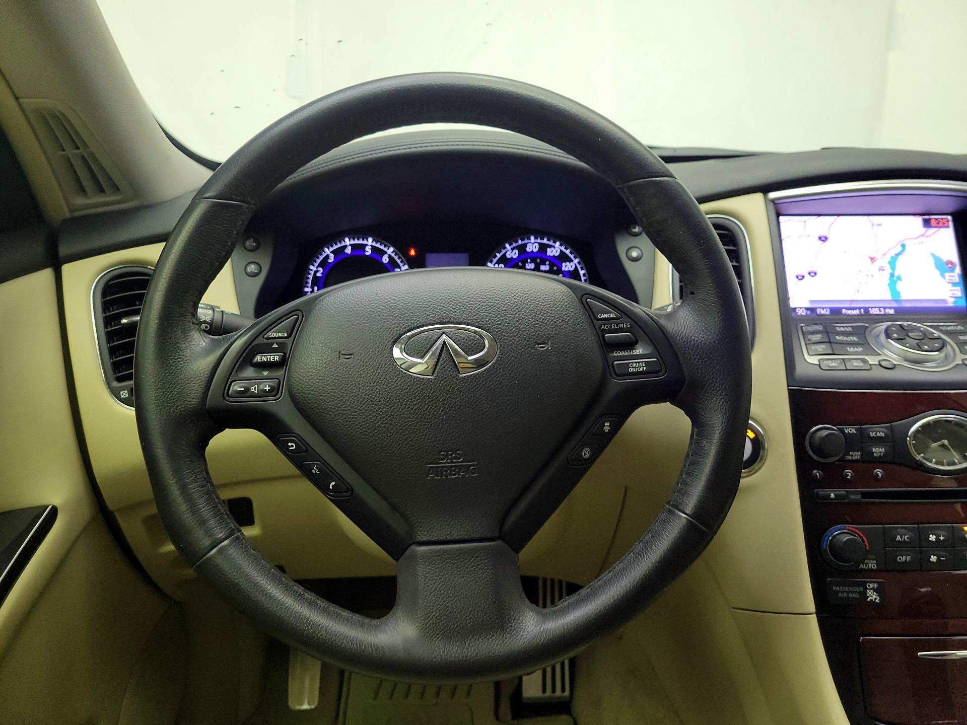 Thumbnail: 2017 INFINITI QX50 - 10