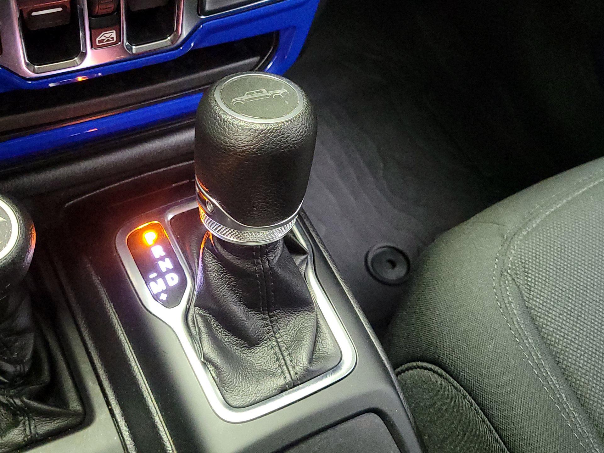 Thumbnail: 2021 Jeep Gladiator - 18