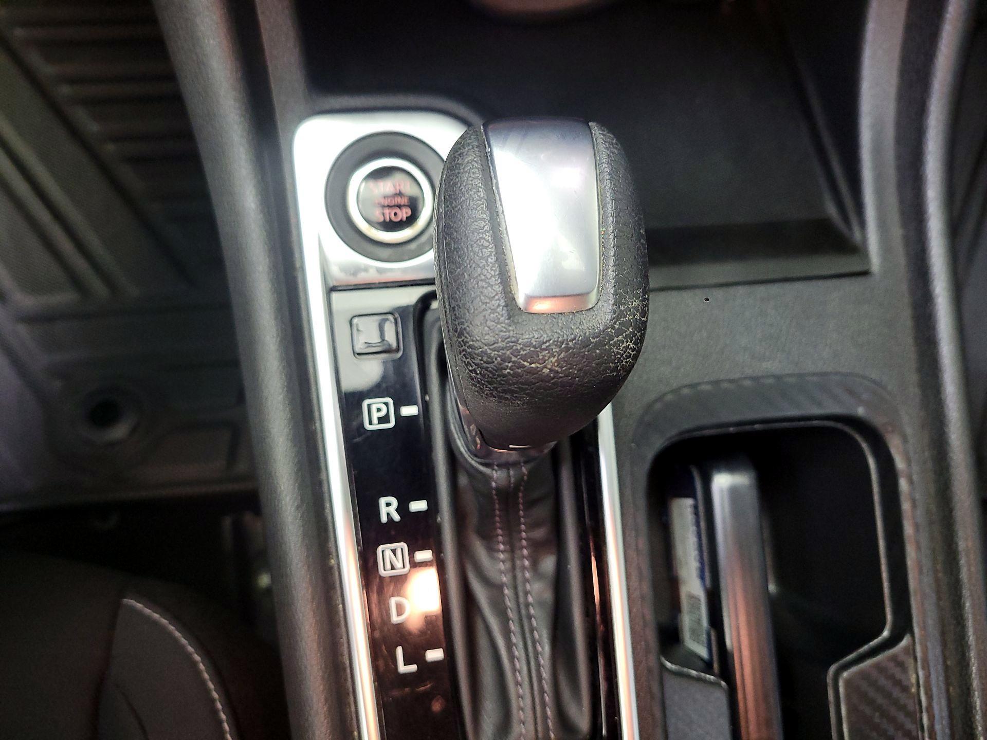 Thumbnail: 2020 Nissan Sentra - 17