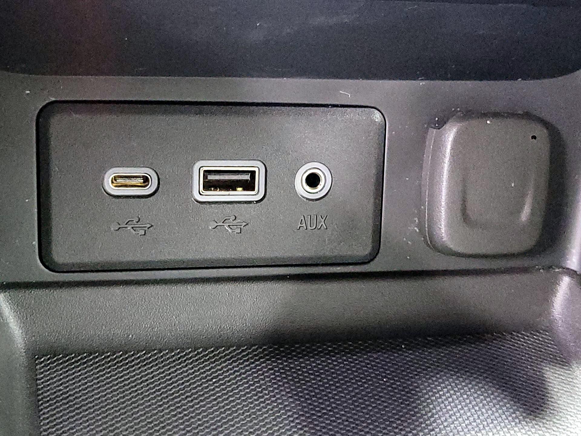 Thumbnail: 2020 GMC Terrain - 18