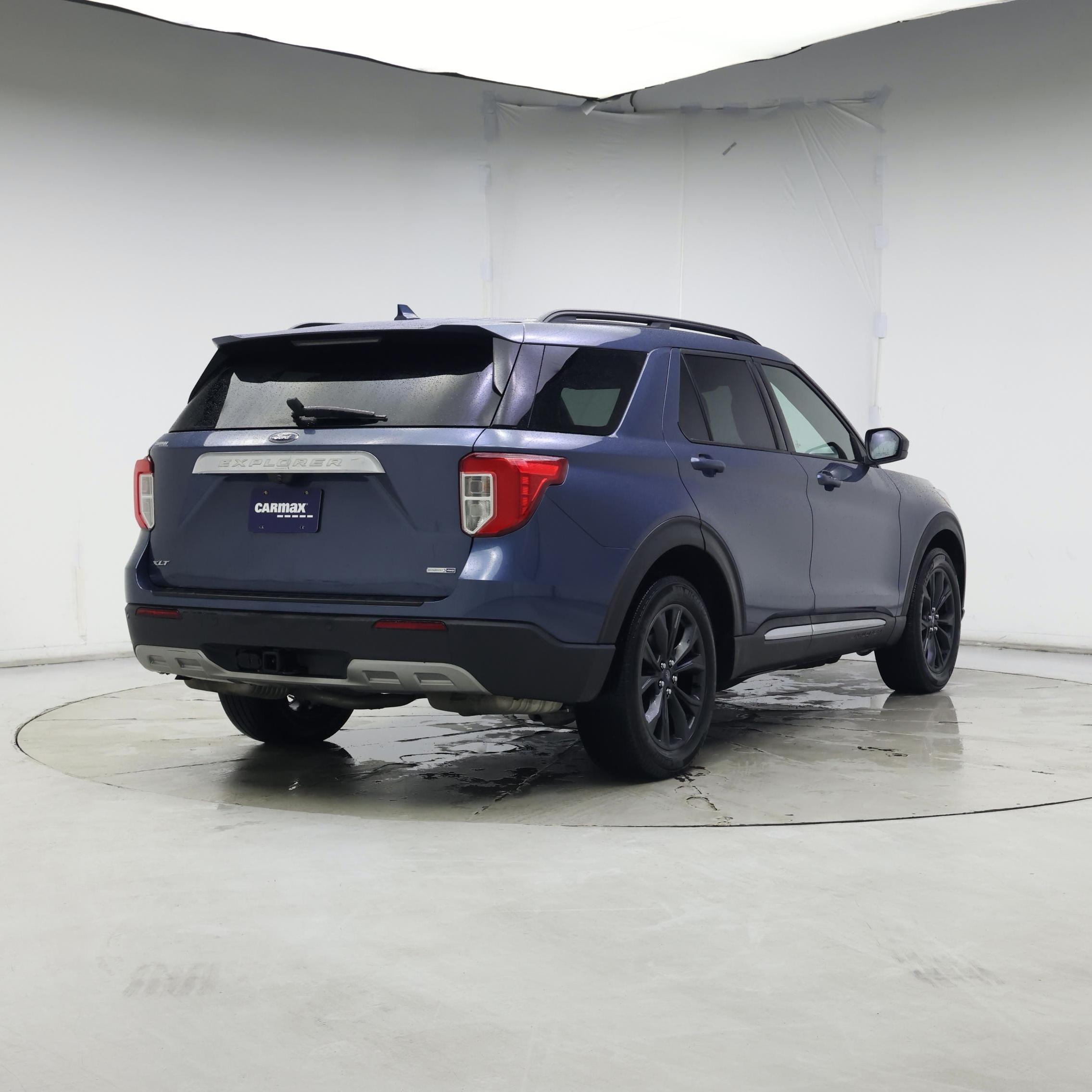 Thumbnail: 2020 Ford Explorer - 8