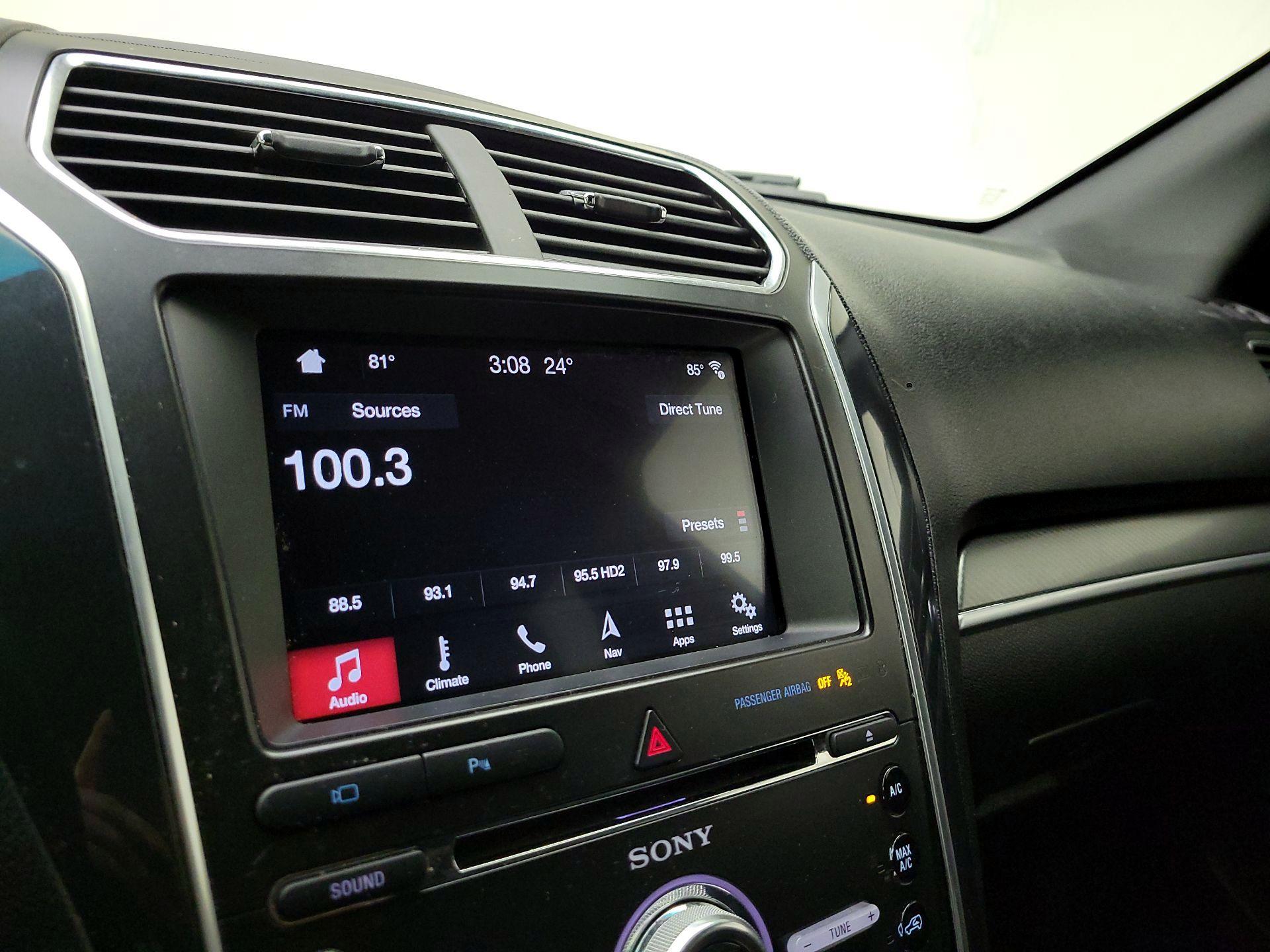 Thumbnail: 2017 Ford Explorer - 16