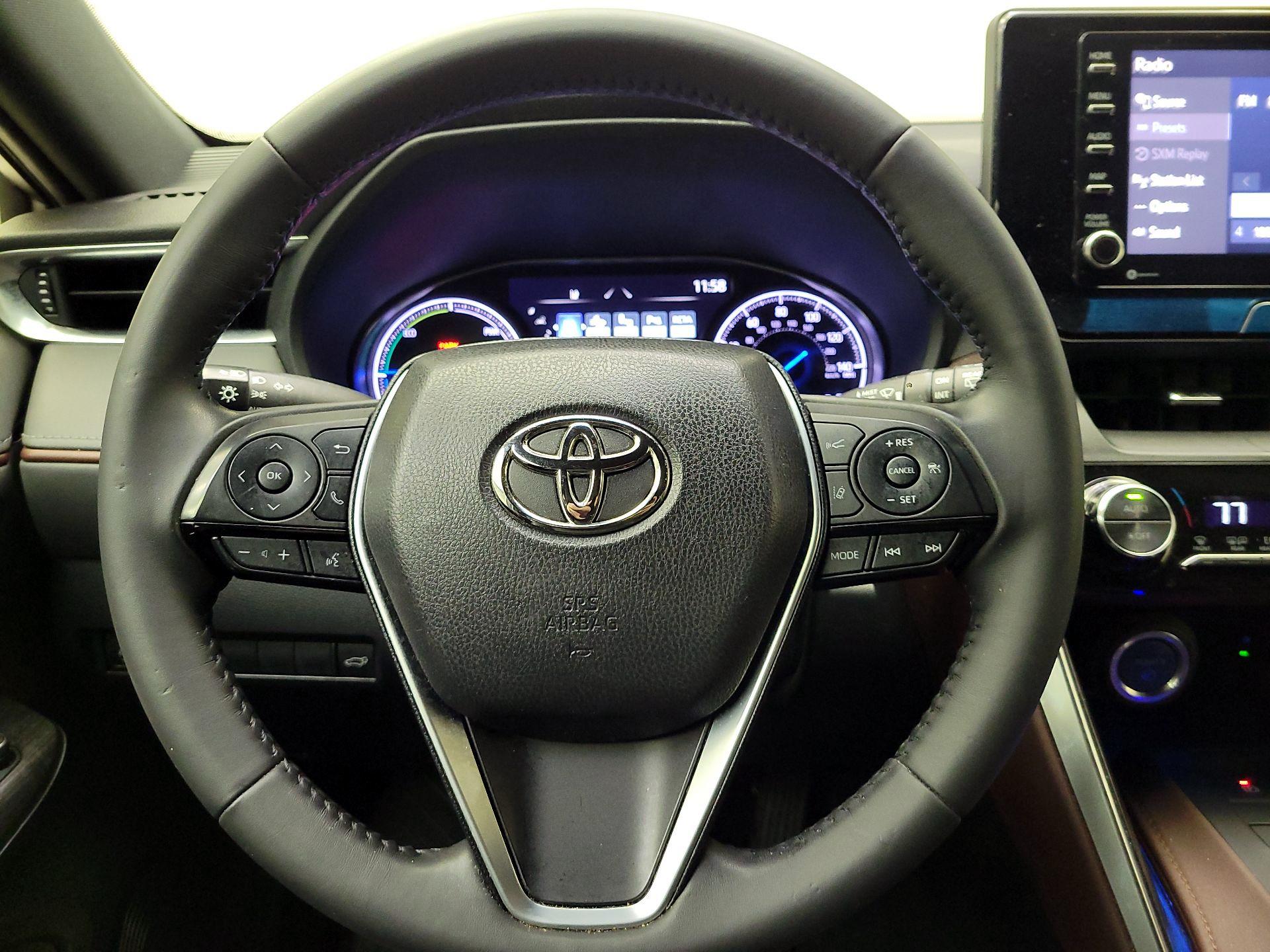 Thumbnail: 2022 Toyota Venza - 10