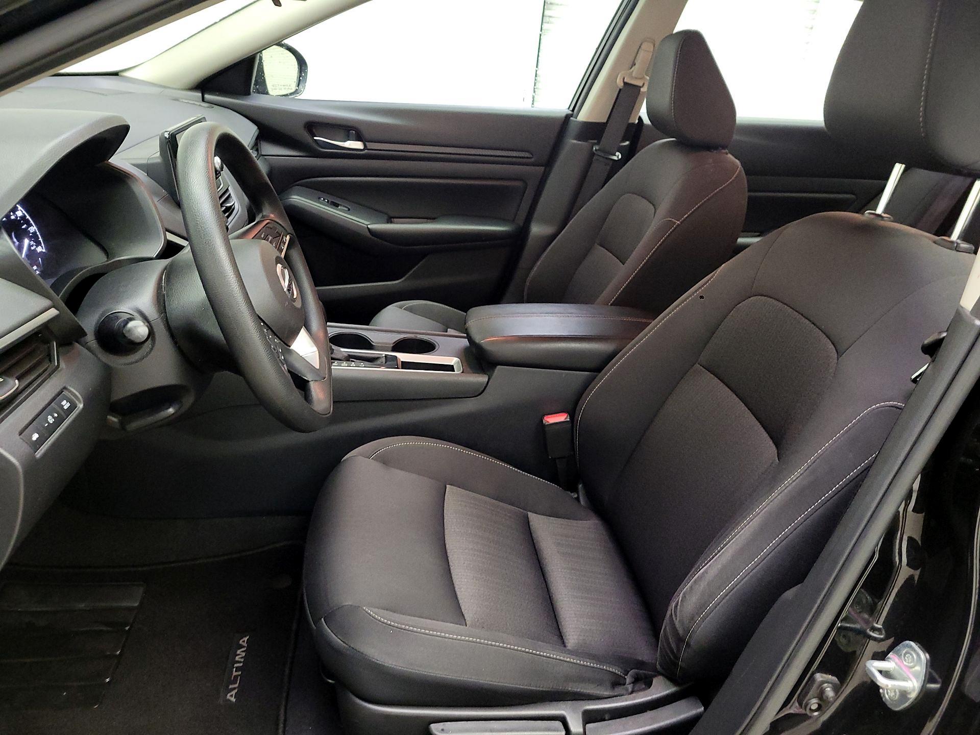 Thumbnail: 2021 Nissan Altima - 11
