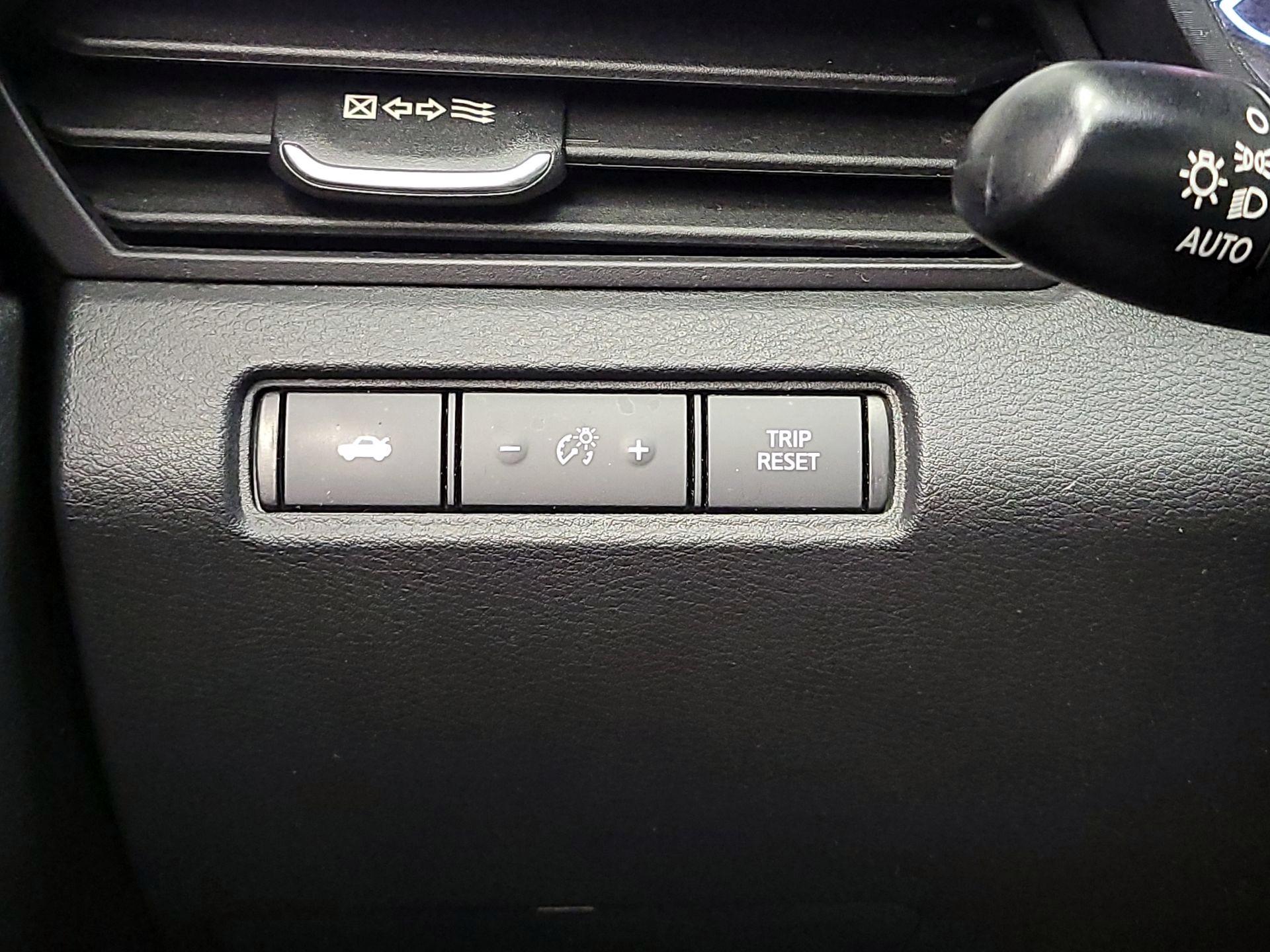 Thumbnail: 2021 Nissan Altima - 13